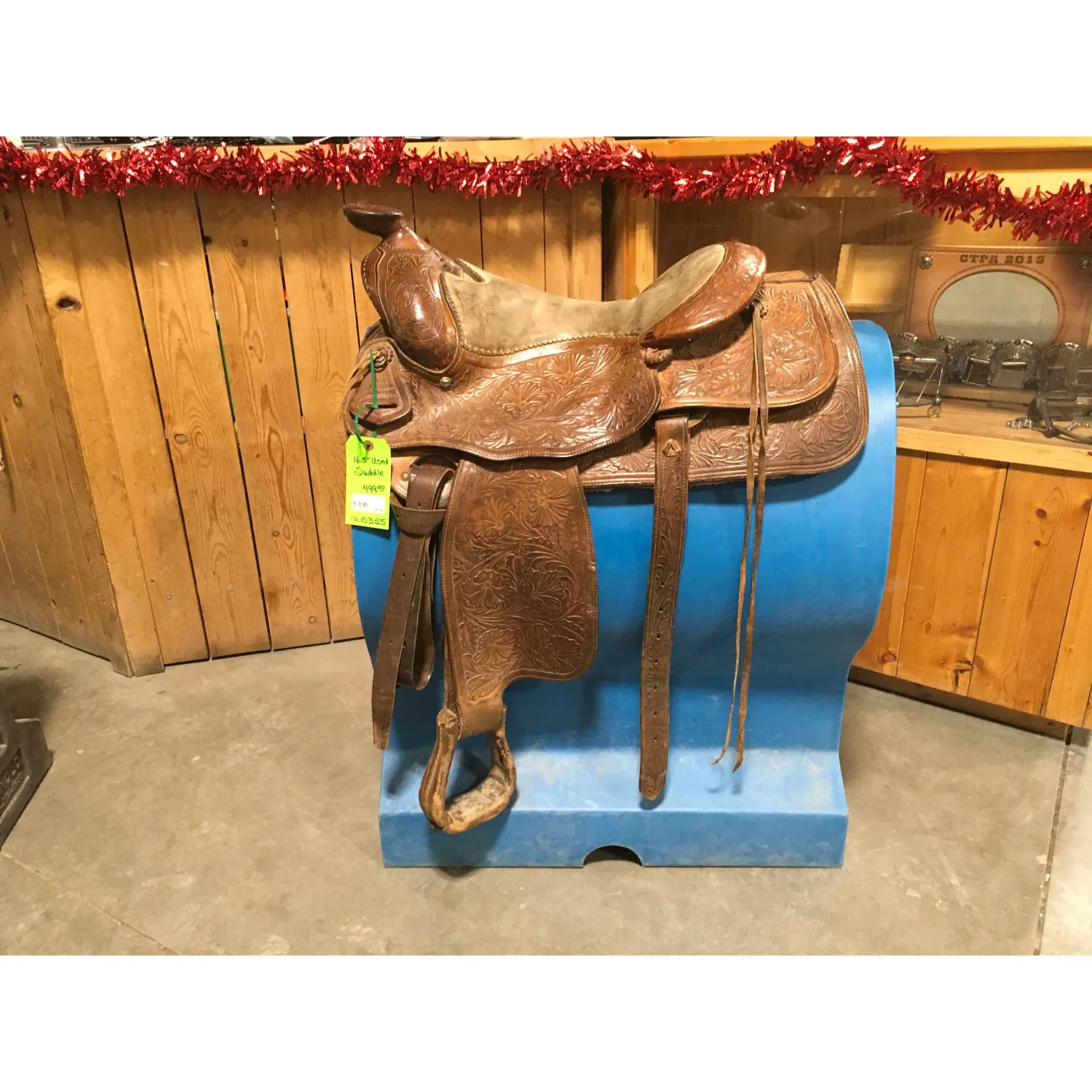 Used 16.5" Saddle