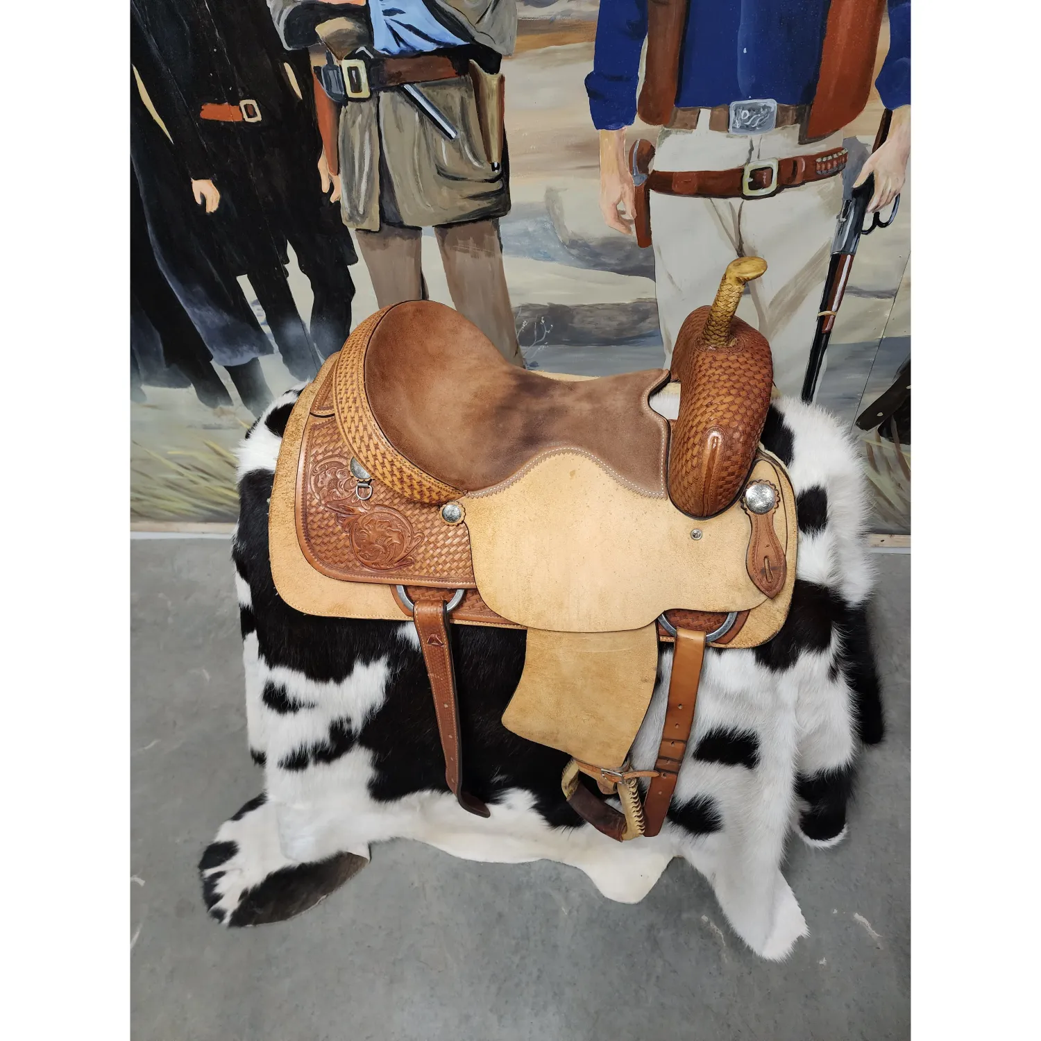 Used 16" Crates Cutting Saddle
