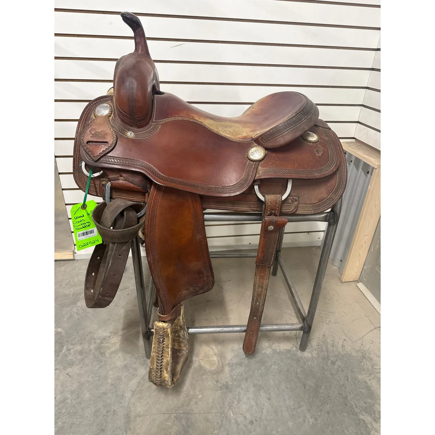 Used Coats 16.5" Cutting Saddle