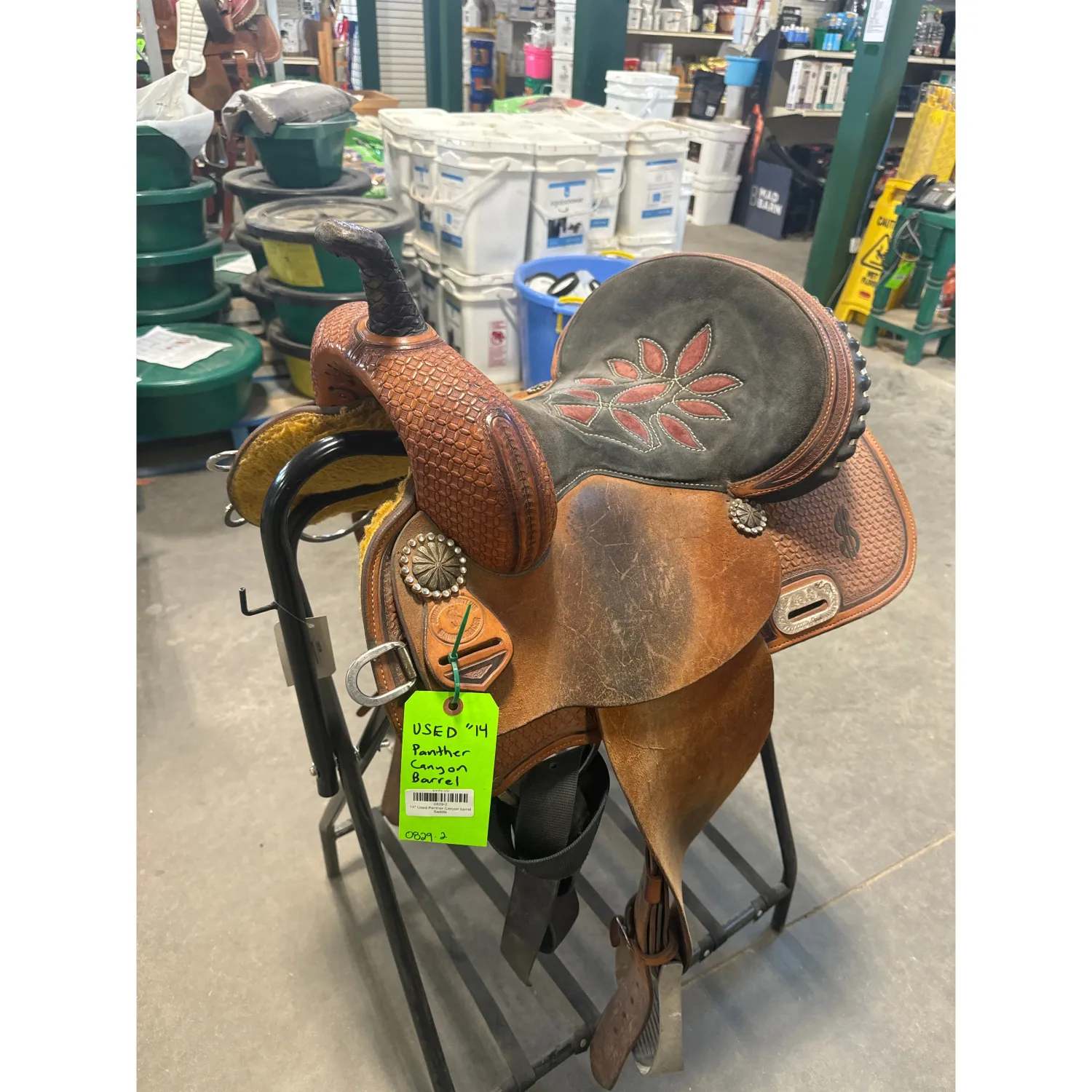 Used Panther Canyon 14" Barrel Saddle