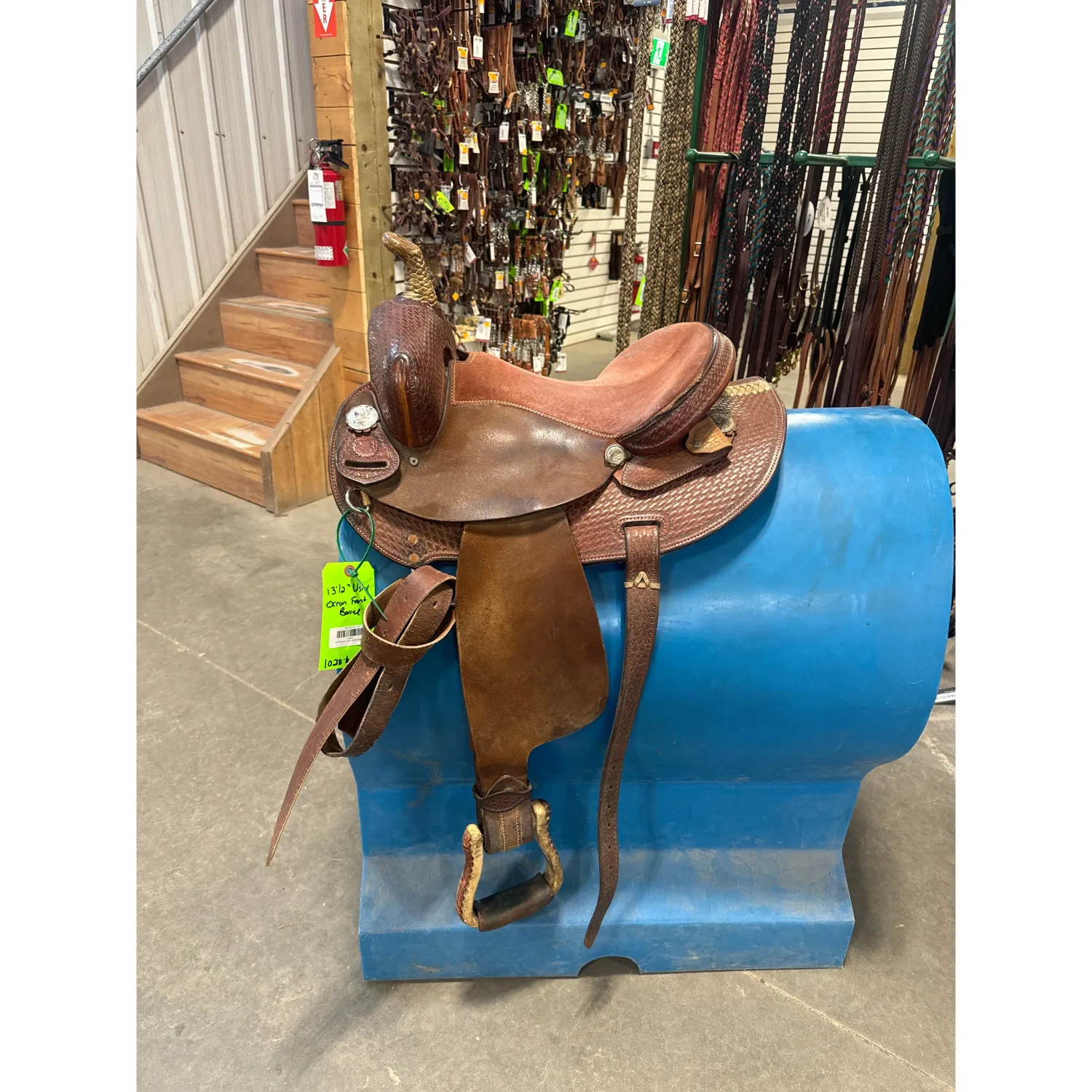 Used Ocean Front 13.5" Barrel Saddle