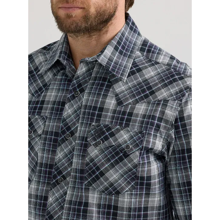 Wrangler Retro® Men's Core Modern Fit Long Sleeve Shirt - Black Plaid, Size: 2-xt