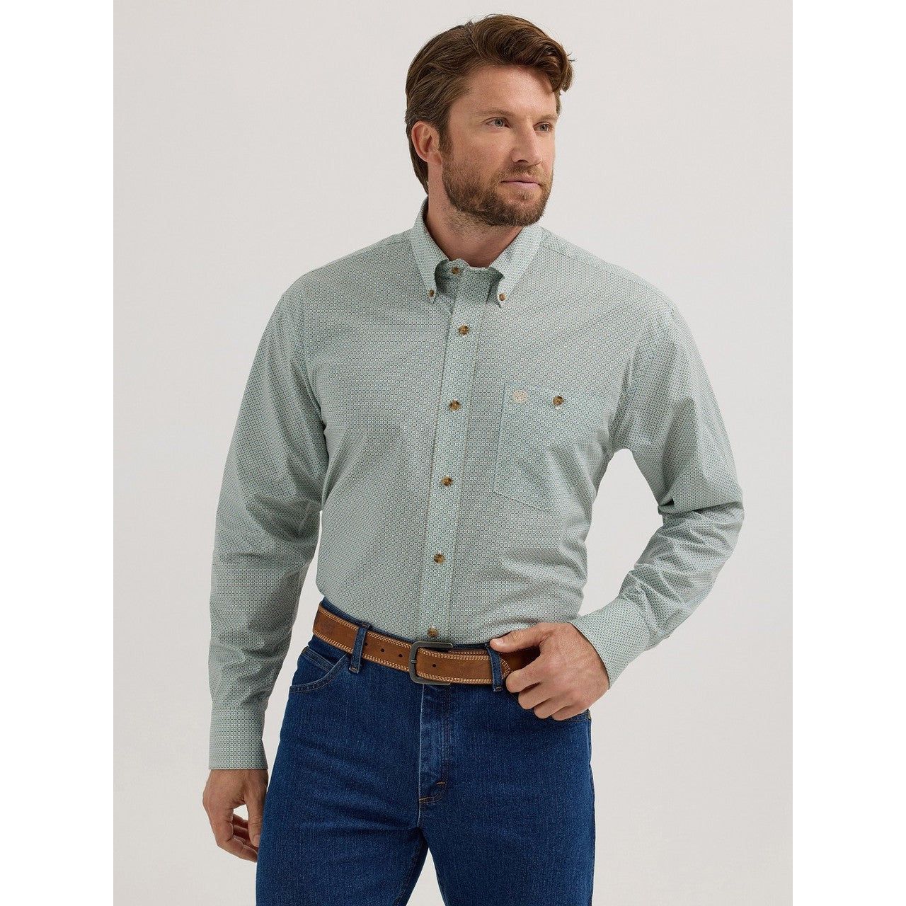 Wrangler Men's Classics Relaxed Long Sleeve Shirt-Green