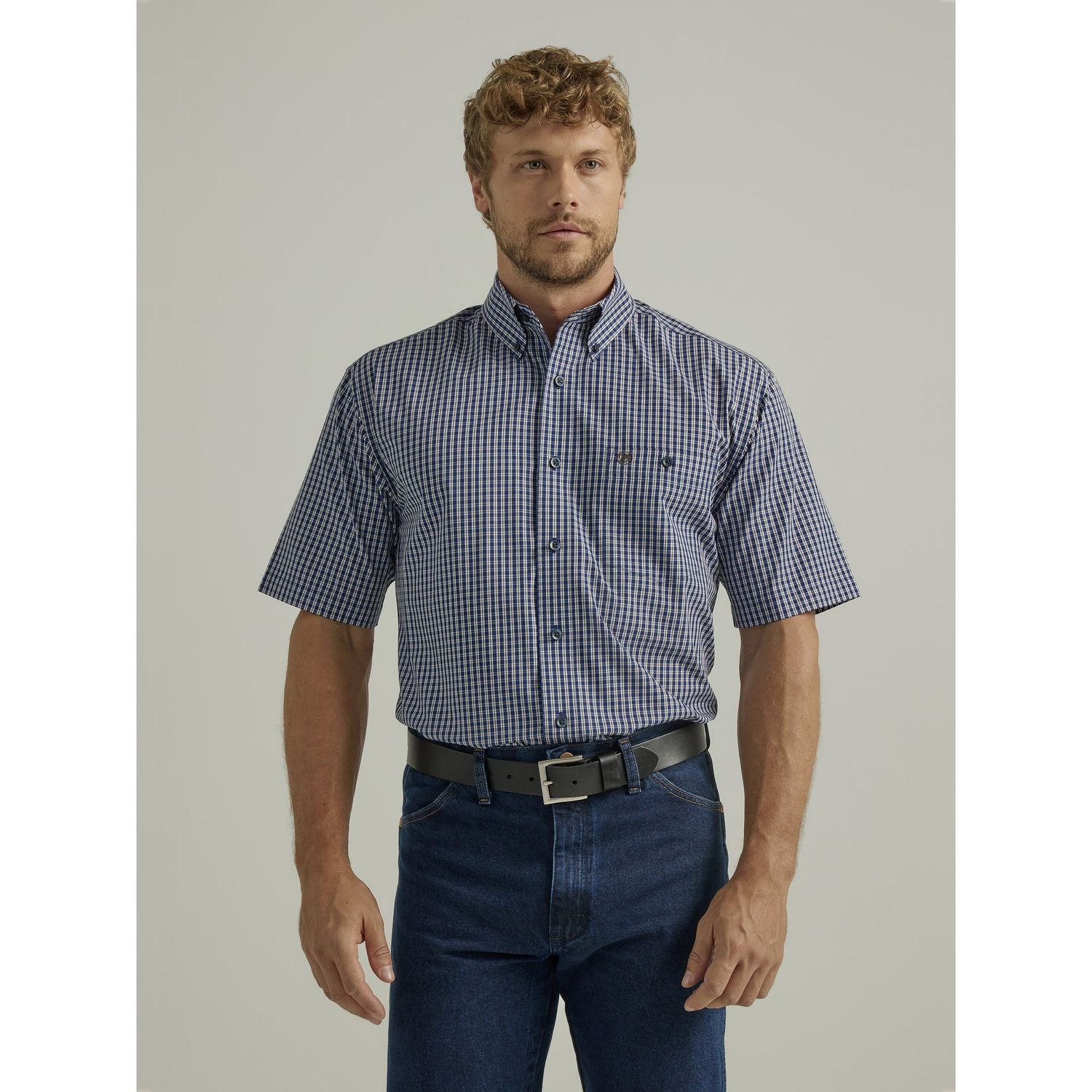 Wrangler Men's Wrinkle-Free Short Sleeve Shirt - Navy