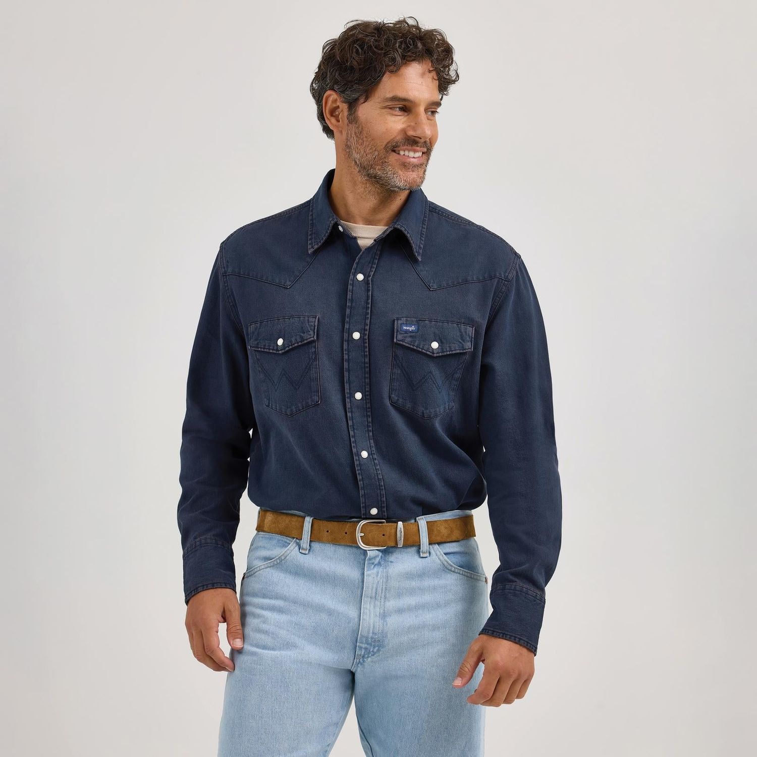 Wrangler Men's Wrangler Vintage Inspired Classic Fit LS Shirt -Midnight Black