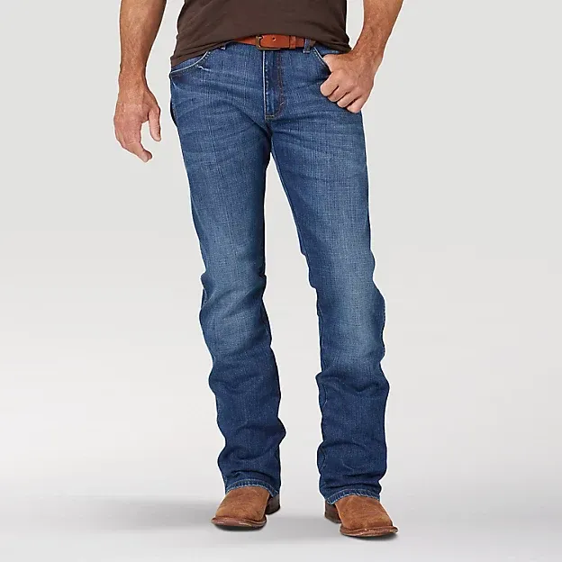 Wrangler Men's Retro Slim Boot Cut Jeans, Length: 32, Waist: 29