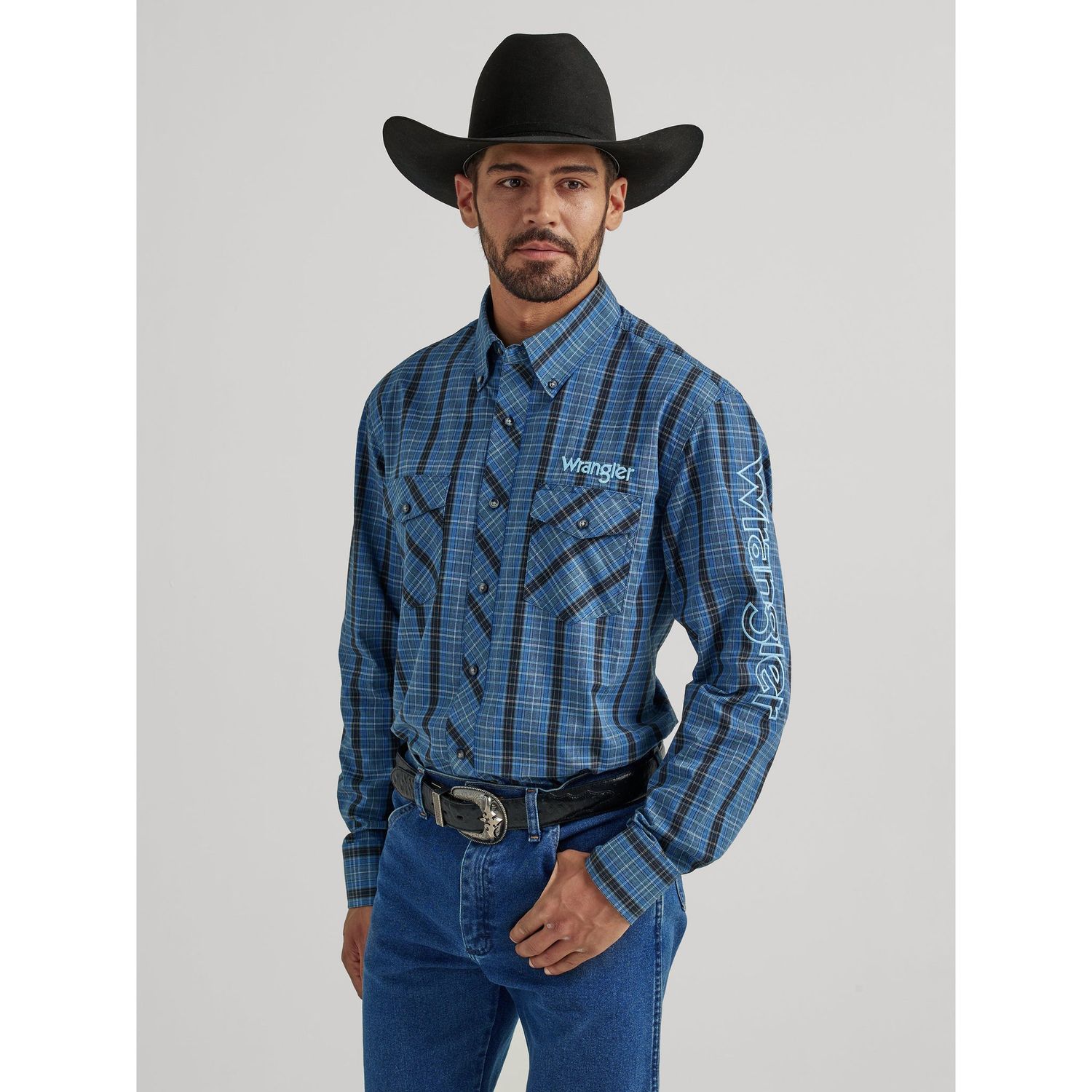 Wrangler Men's Classic Long Sleeve Button-Down Shirt - Blue