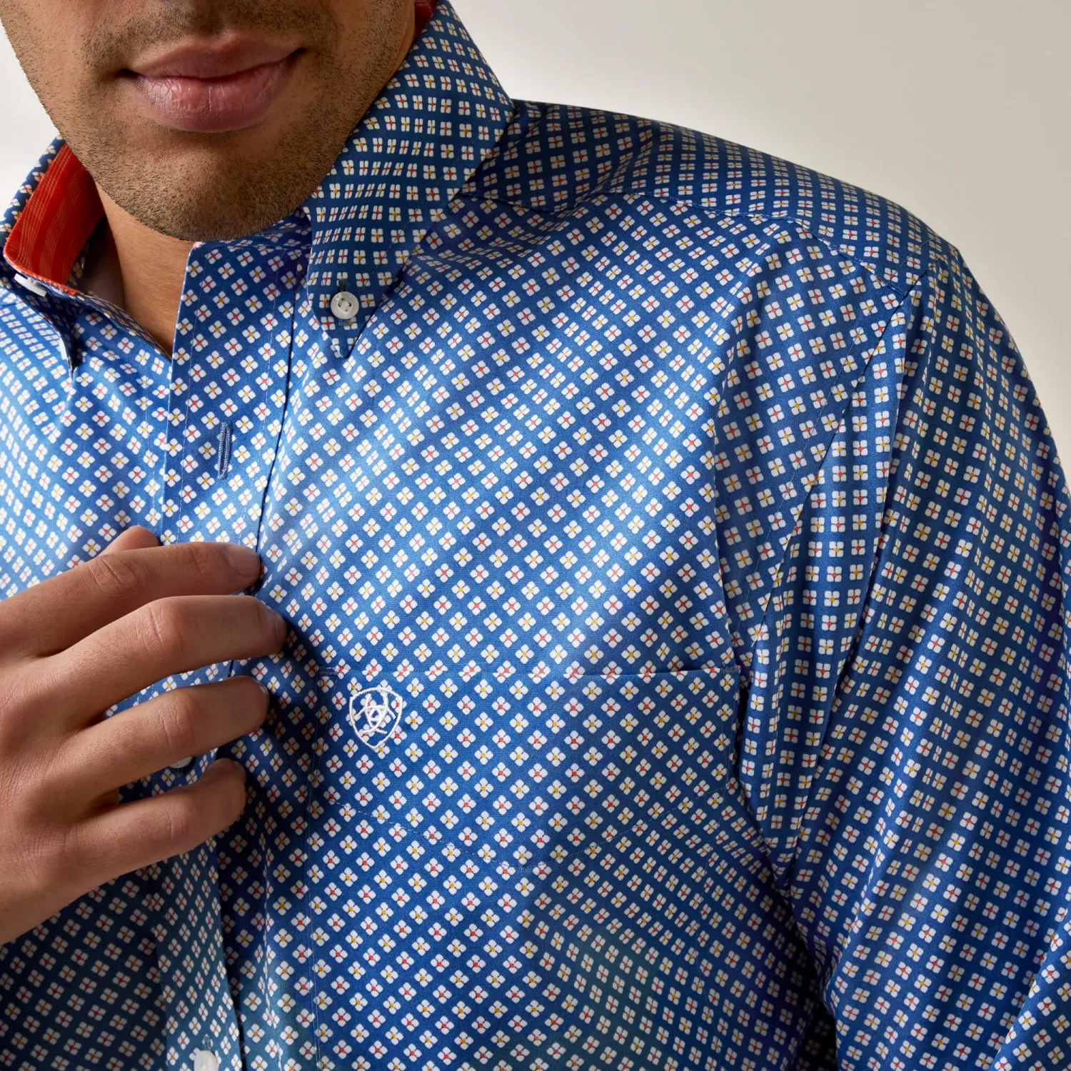 Ariat Men's Wrinkle Free Wren Fitted Shirt - Bright Cobalt