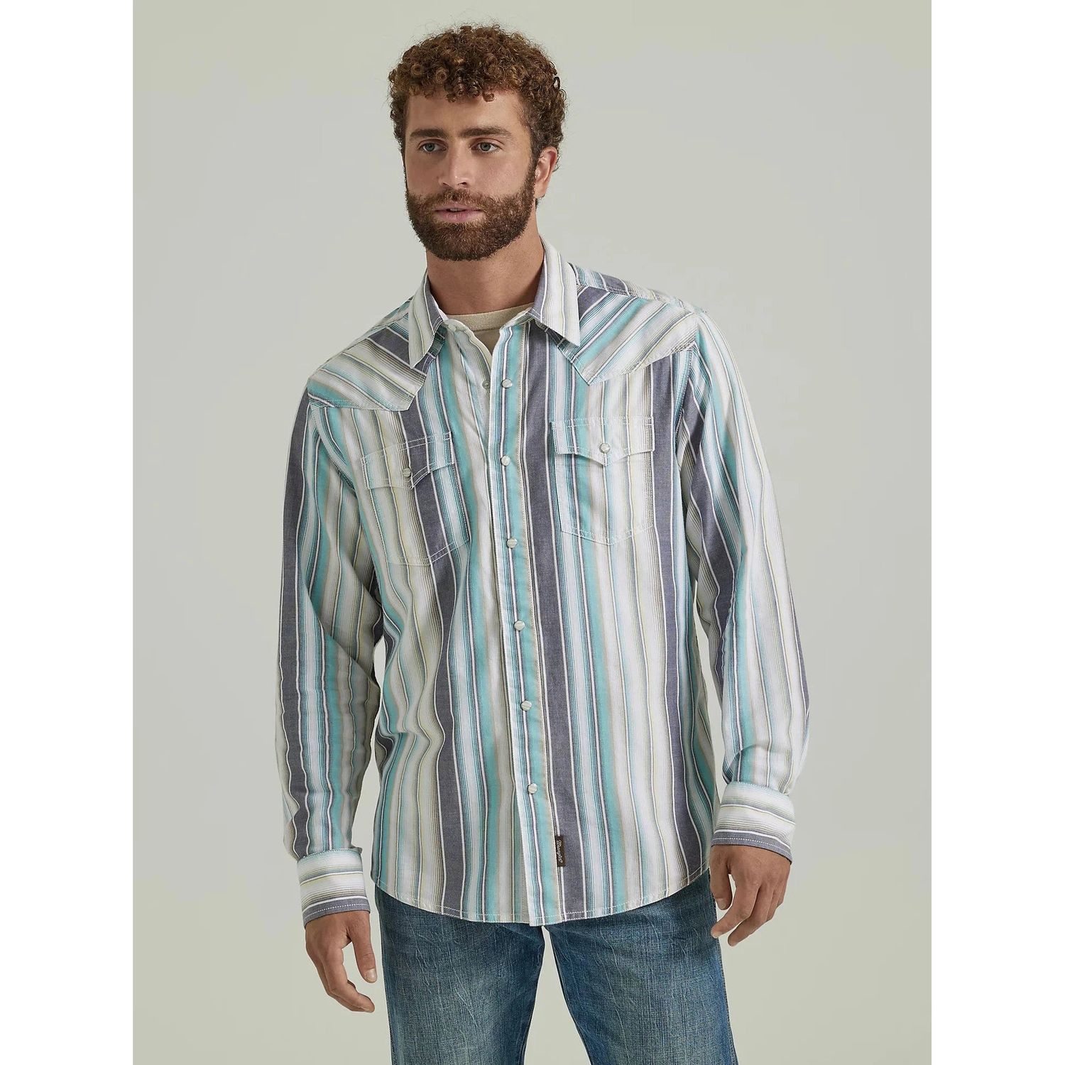 Wrangler Men's Retro Premium Long Sleeve Modern Fit Shirt -