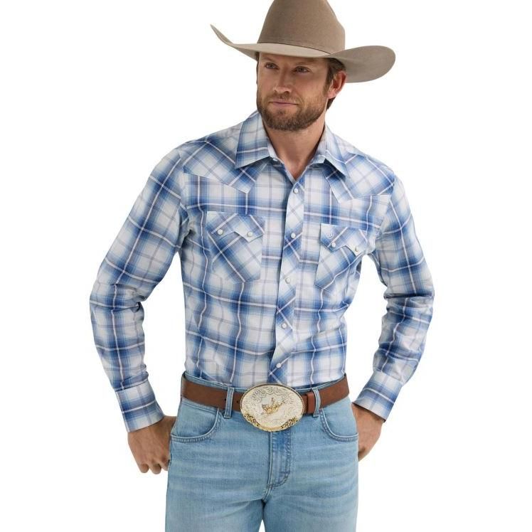 Wrangler Men's Long Sleeve Retro Modern Fit Shirt - Blue