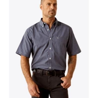 Ariat Men's Short Sleeve Wrinkle Free Oaklee Classic Fit Shirt- Navy