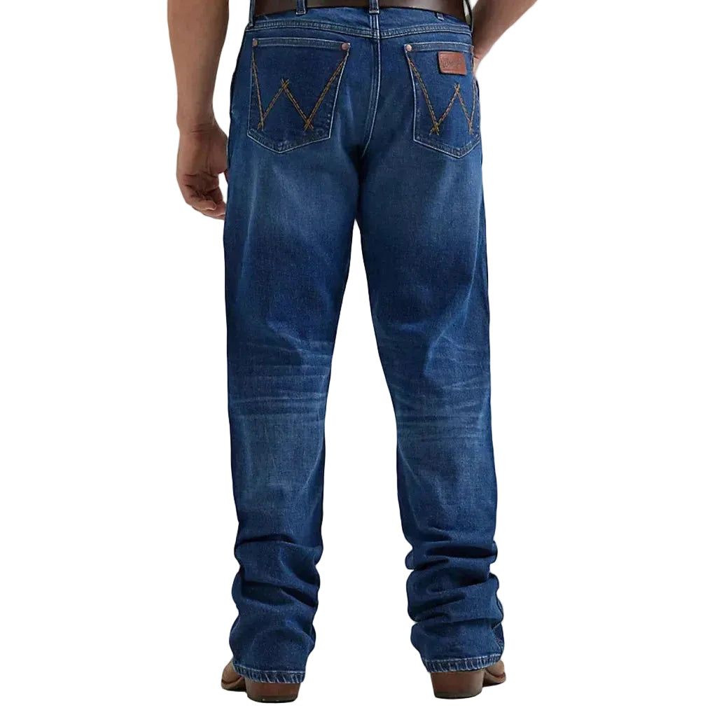 Wrangler Men's Relaxed Fit Boot Cut Jean