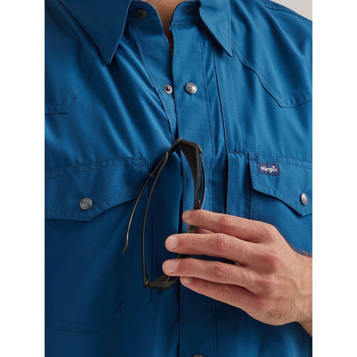 Wrangler Men's Performance Snap Short Sleeve Solid Shirt - Blue
