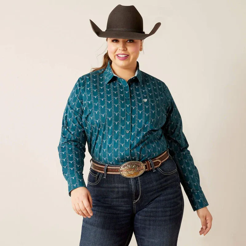 Ariat Women's Wrinkle Resist Kirby Stretch Shirt - Steerhead Print, Size: 1X