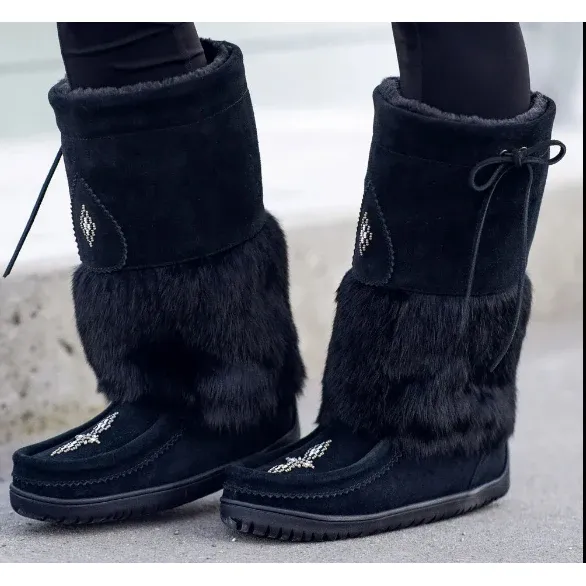 Manitobah Women's Solstice Mukluk V2- Multiple Colours, Colour: CHARCOAL, Size: 5