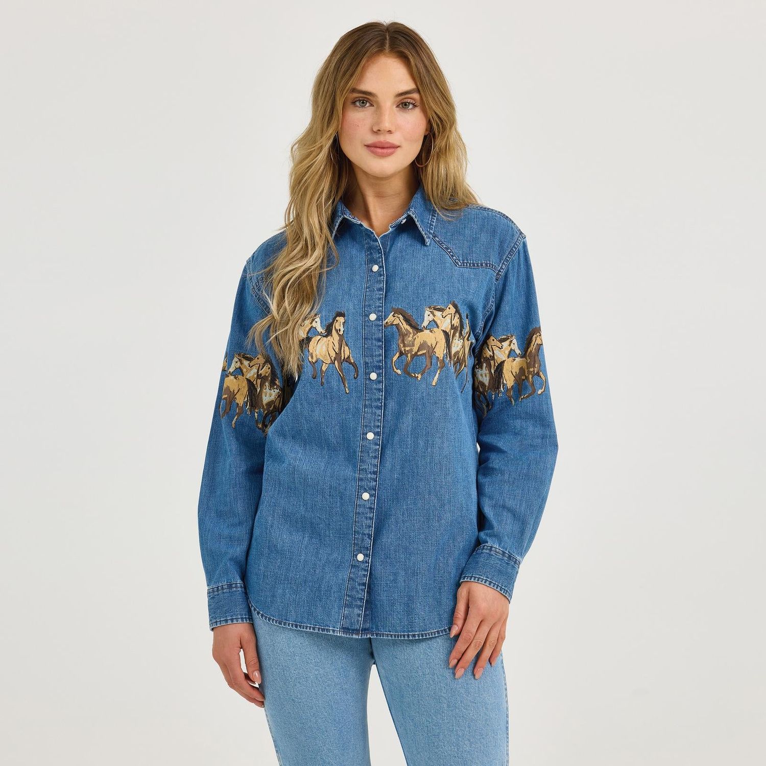 Wrangler Women's Retro Punchy Boyfriend Top LS Shirt - Mid Denim