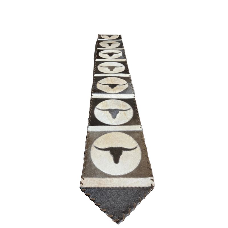 D2W Trading Table Runner Model 1 Longhorn w Laced Border