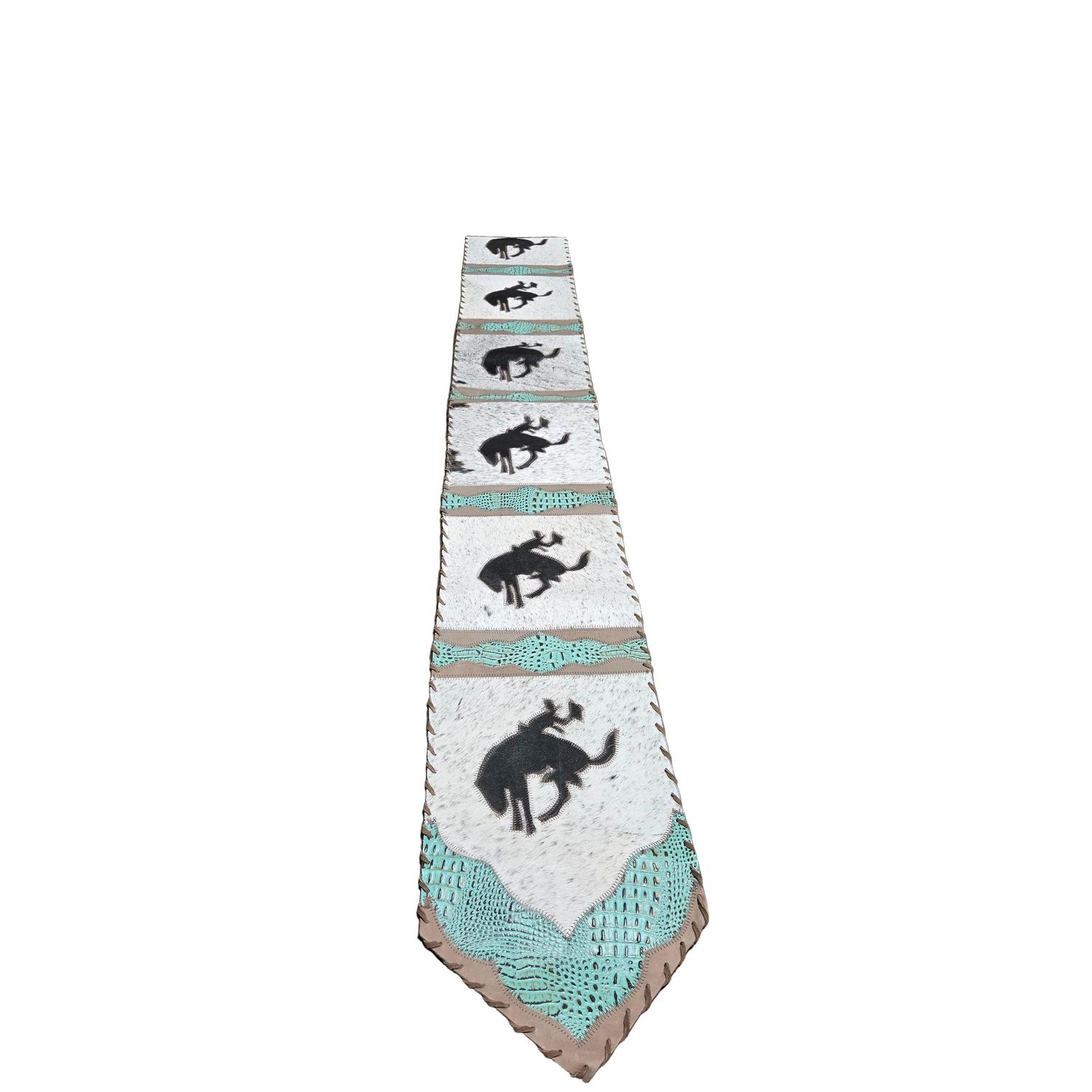D2W Trading Table Runner Model 2 Bucking Horse w Details, Laced Border - Croc Turquoise
