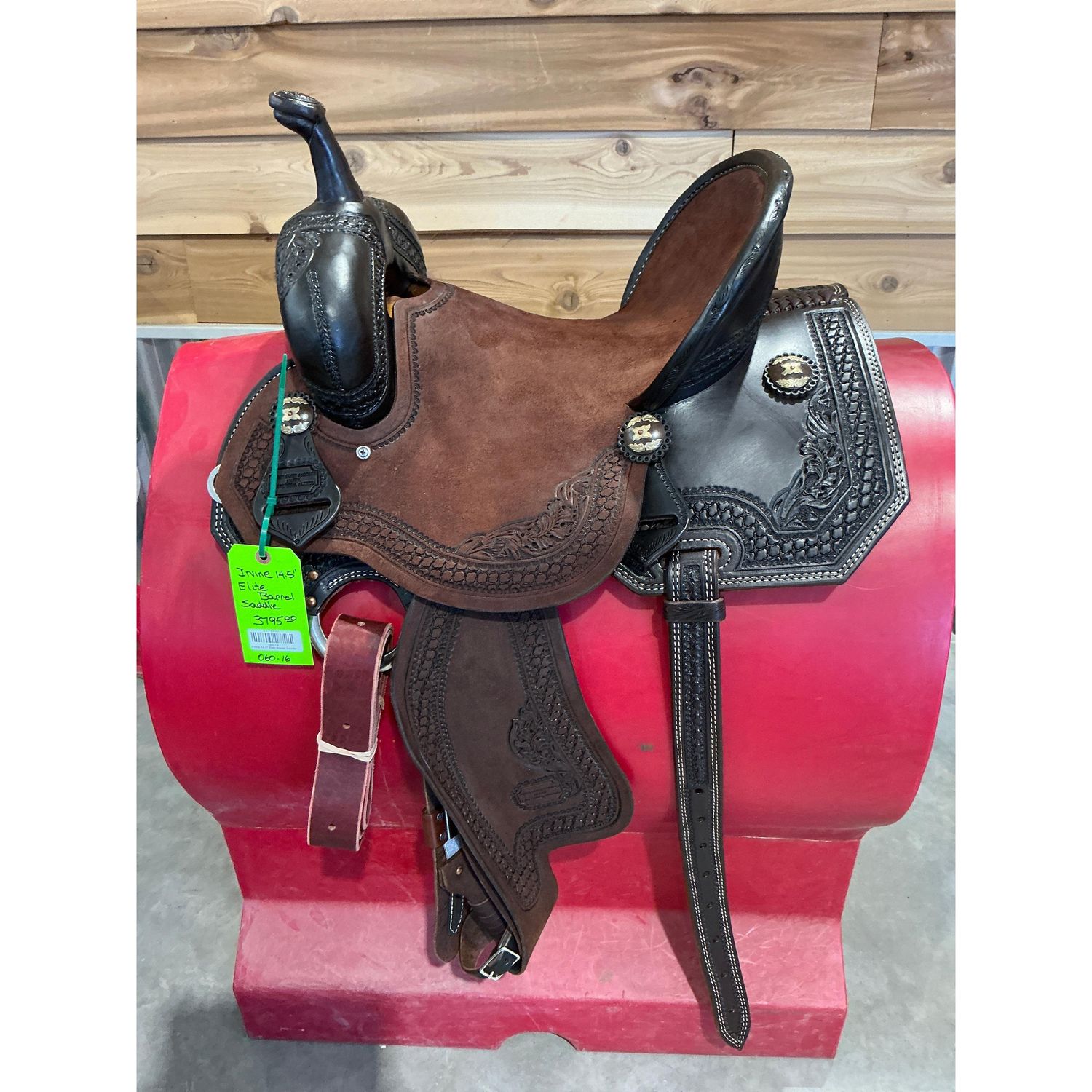 Irvine 14.5" Elite Barrel Saddle - 060-16