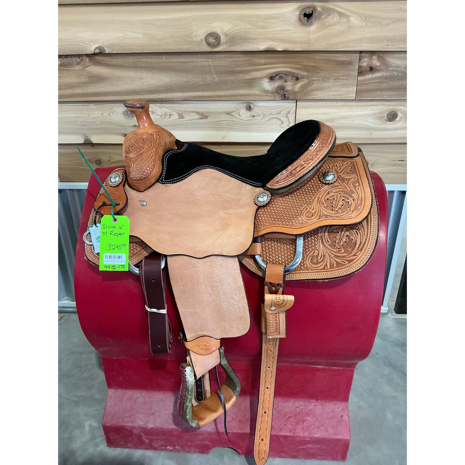 Irvine 16" OY Roper - Black Padded Seat