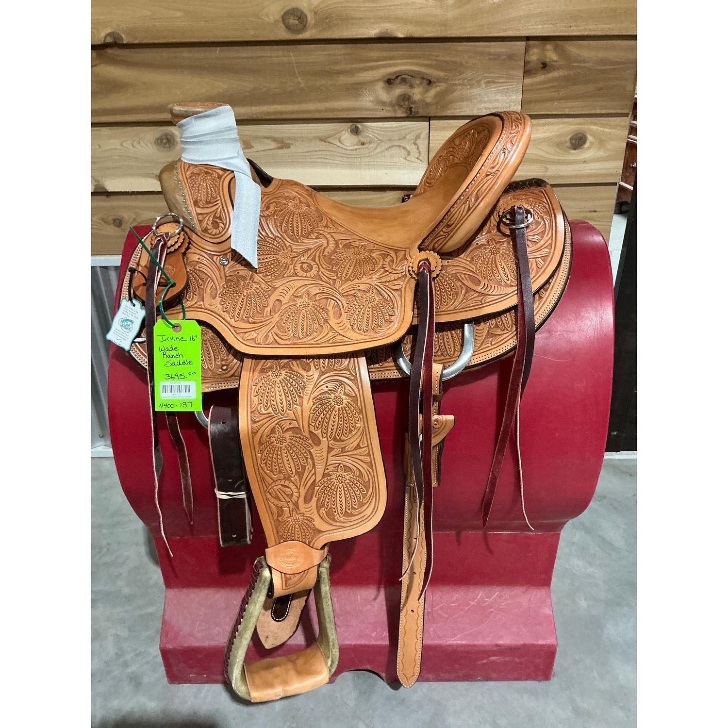 Irvine 16" Wade Ranch Saddle - 4400-137