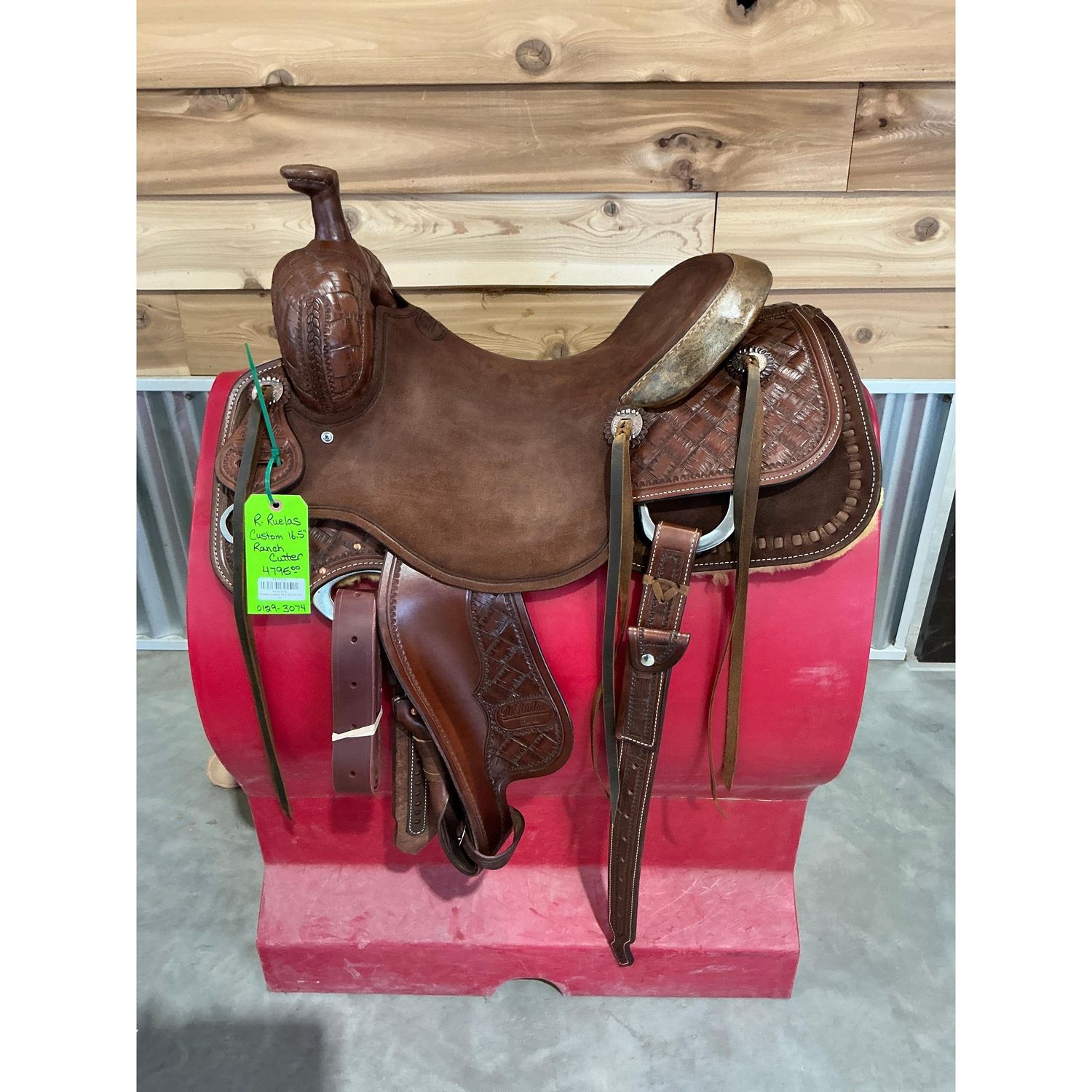 R. Ruelas Custom 16.5" Ranch Cutter
