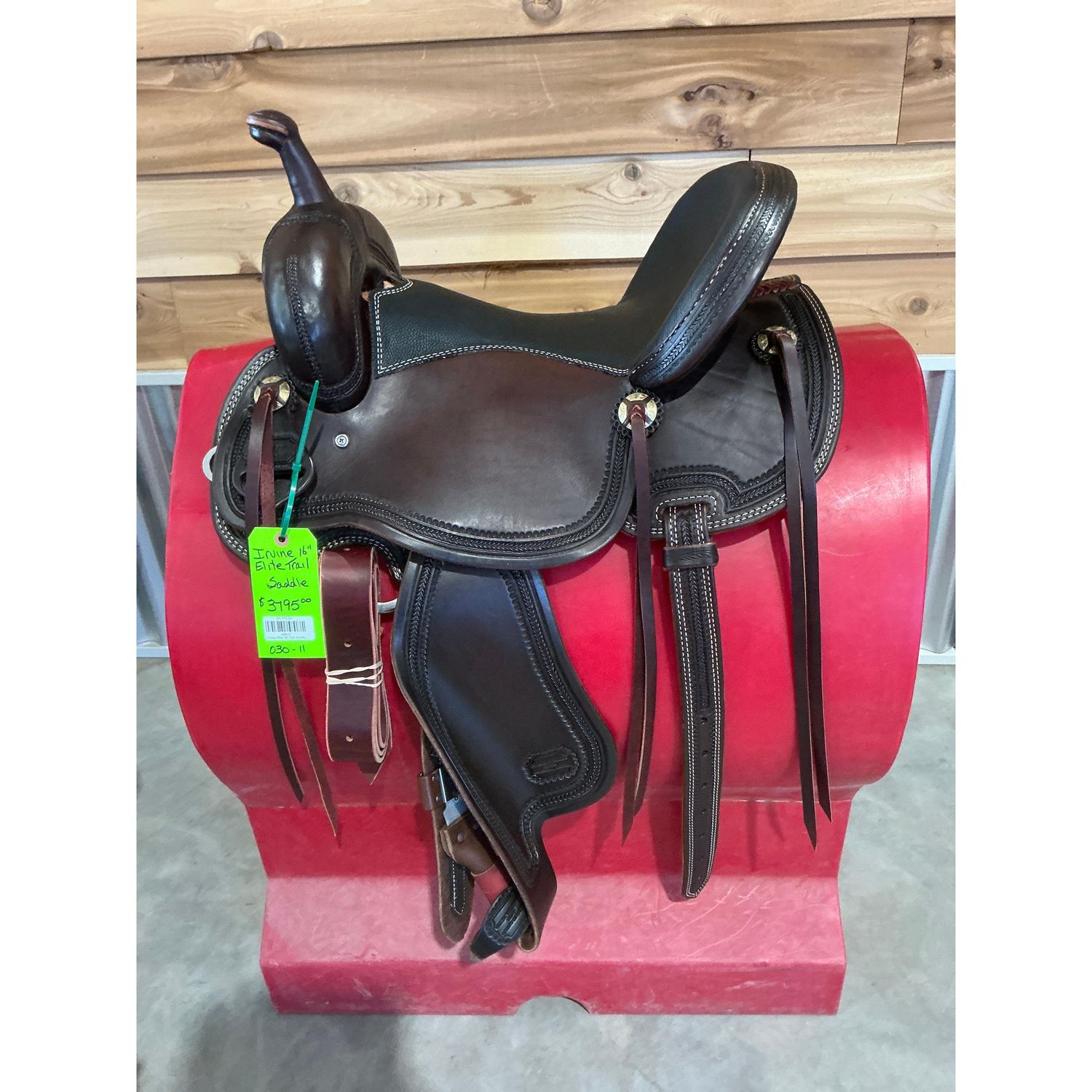 Irvine Elite 16" Trail Saddle - 030-11