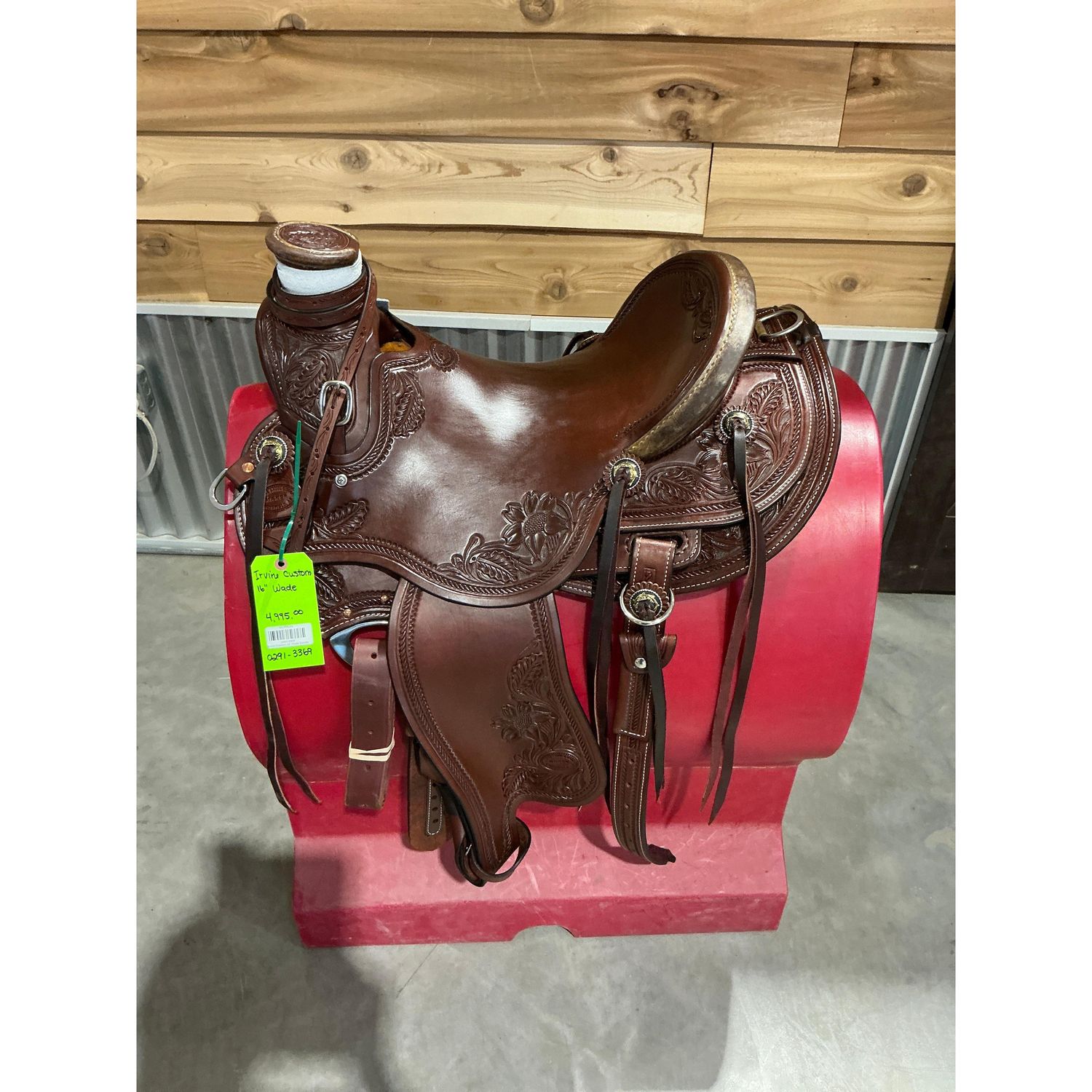 Irvine Custom 16" Wade Saddle - 0291-3369