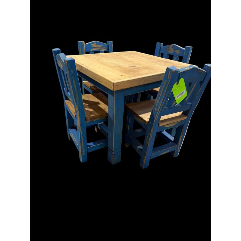Kid's Table w/4 Chairs