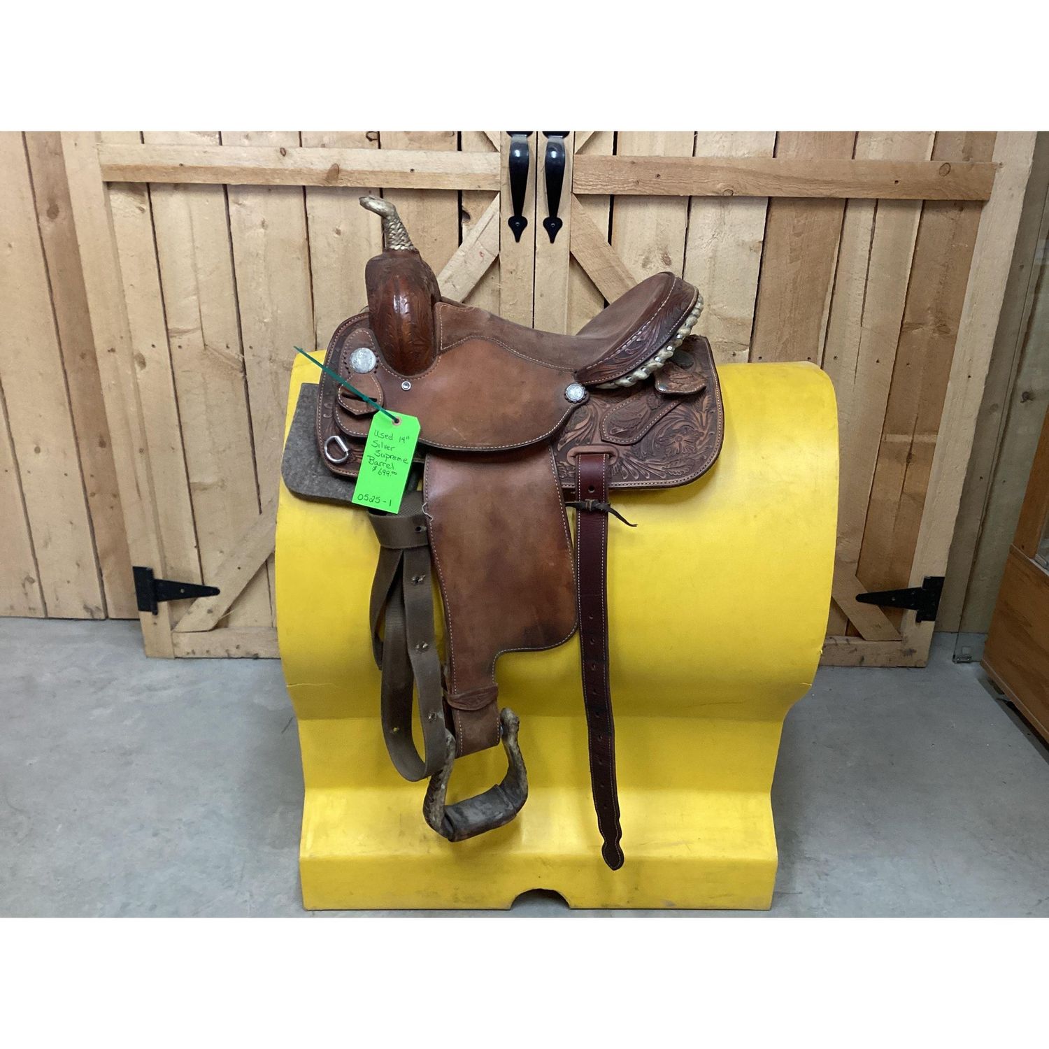 Used 14” Silver Supreme Barrel Saddle