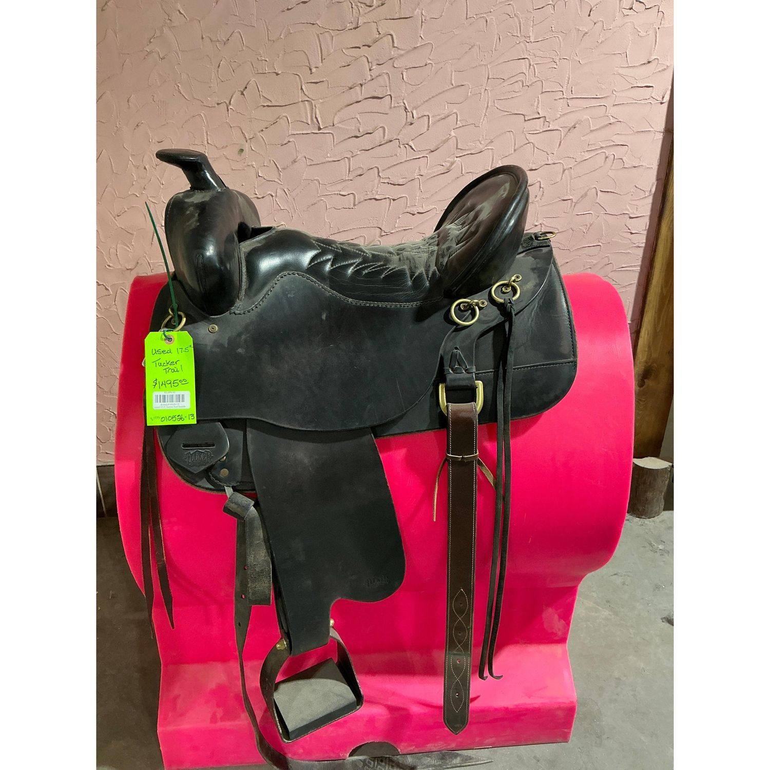 Used 17.5" Tucker Trail Saddle - &amp;nbsp;010526-13