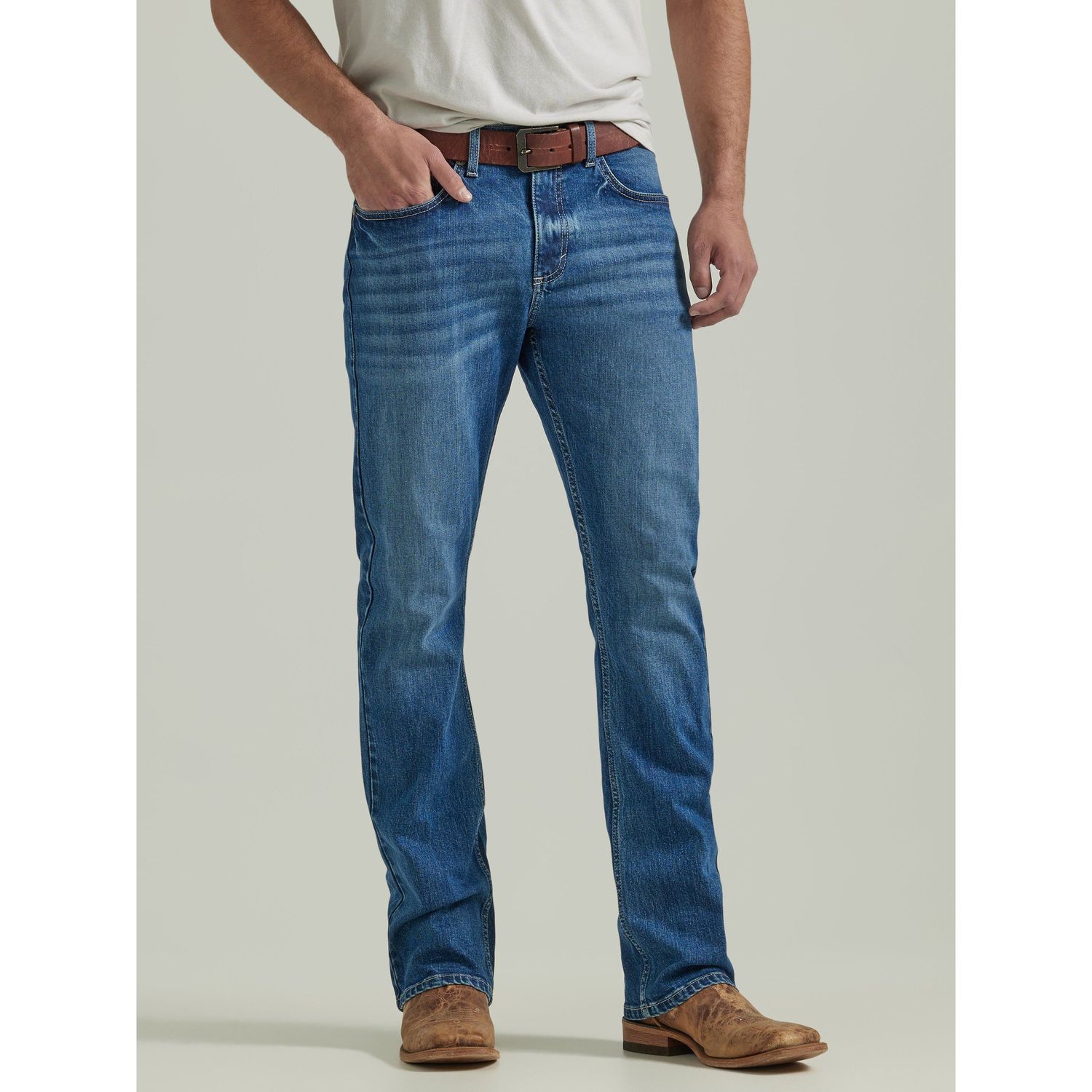 **Wrangler Men's 20X No.42 Vintage Bootcut Jeans - Sorrel**FINAL SALE**