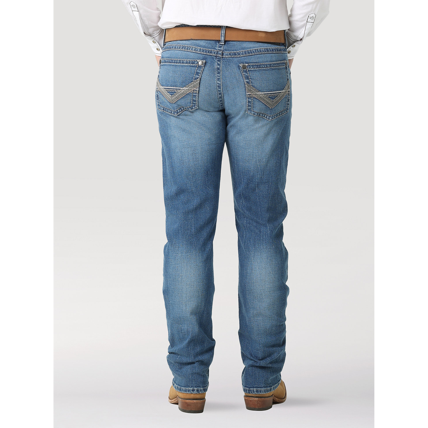 **Wrangler Mens Rock 47 Slim Fit Straight Leg Jeans - Sky**FINAL SALE**