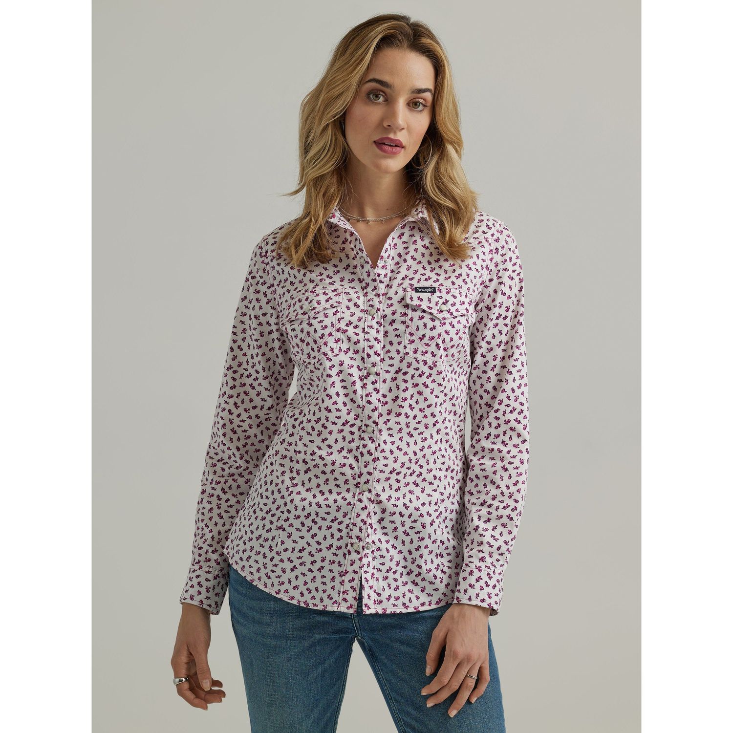 **Wrangler Women's Long Sleeve Snap Shirt - Dusty White**FINAL SALE**
