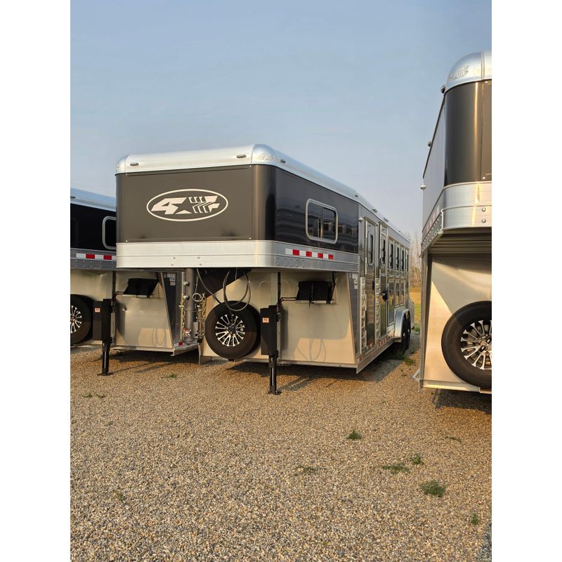 2027 4-Star 23' 4-Horse Slant Load Super Tack - 44251**PENDING SALE**