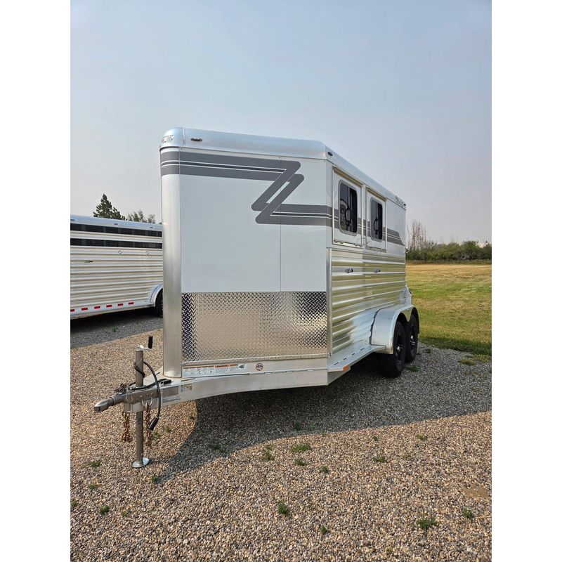 2027 4-Star 11' 2-Horse Slant Load Bumper Pull - 44463