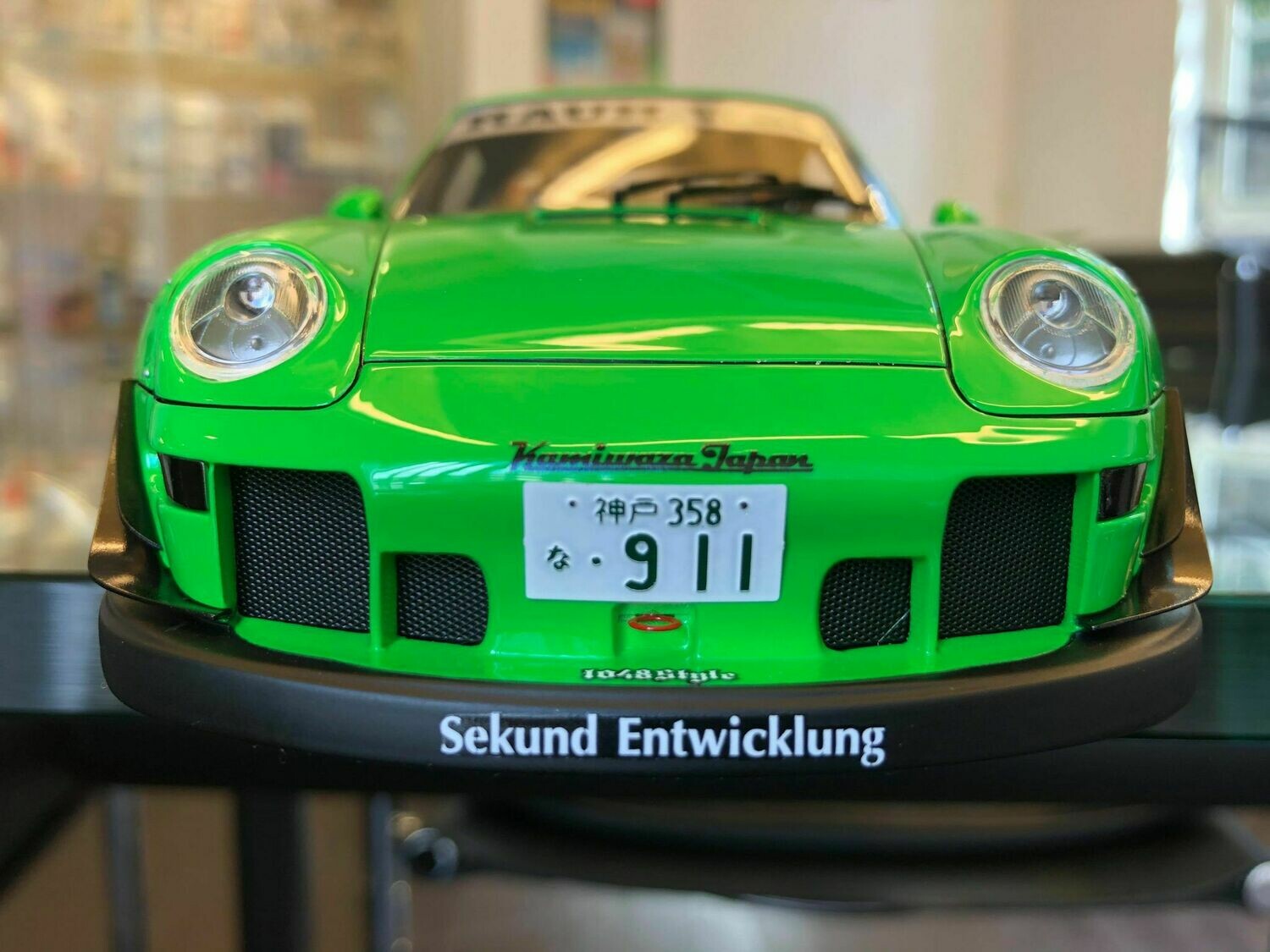 RWB 993 Green(IM) 1/18