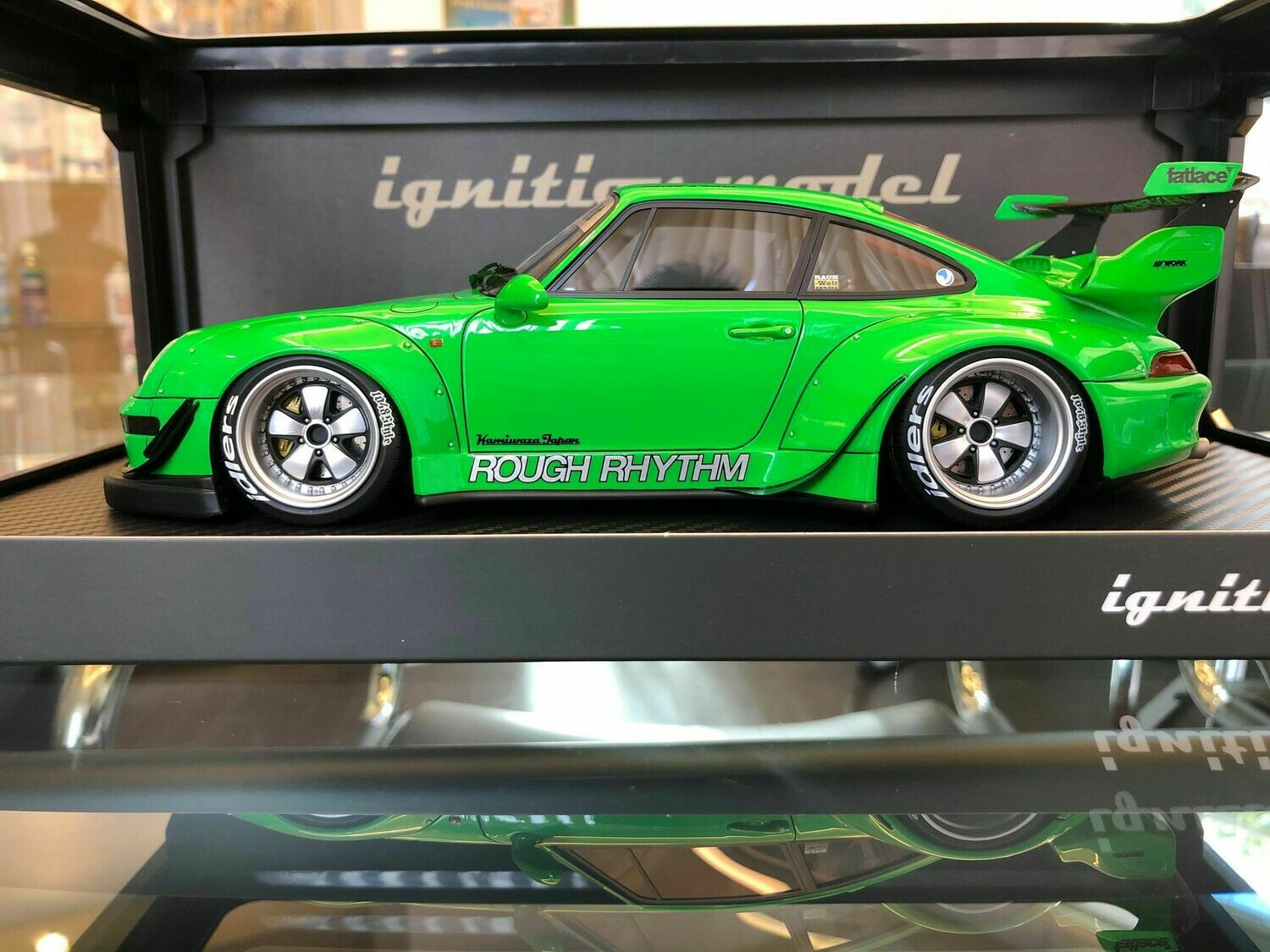 RWB 993 Green(IM) 1/18
