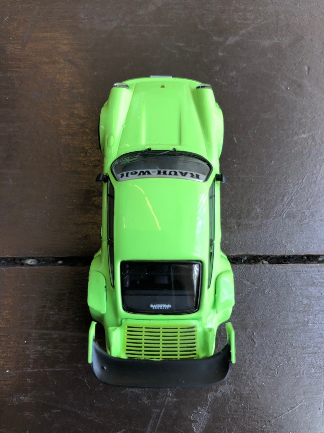 Up to 1 item per person>Tarmac Works 1/64 RWB 930 Lime Green