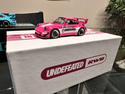 RWB x Undefeated model car Blue & Pink Set