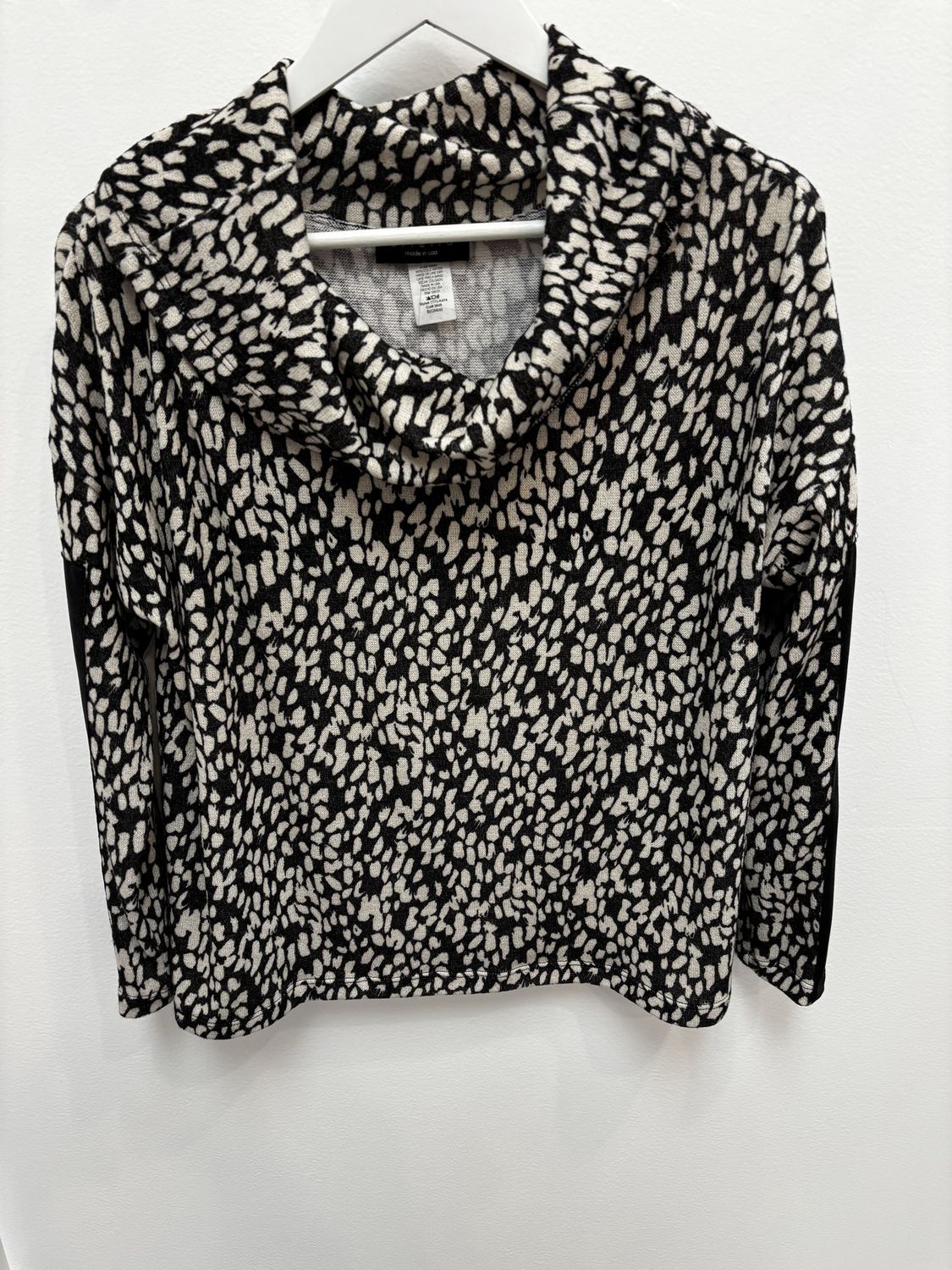 Cowell Neck Leather Sleeve size Small