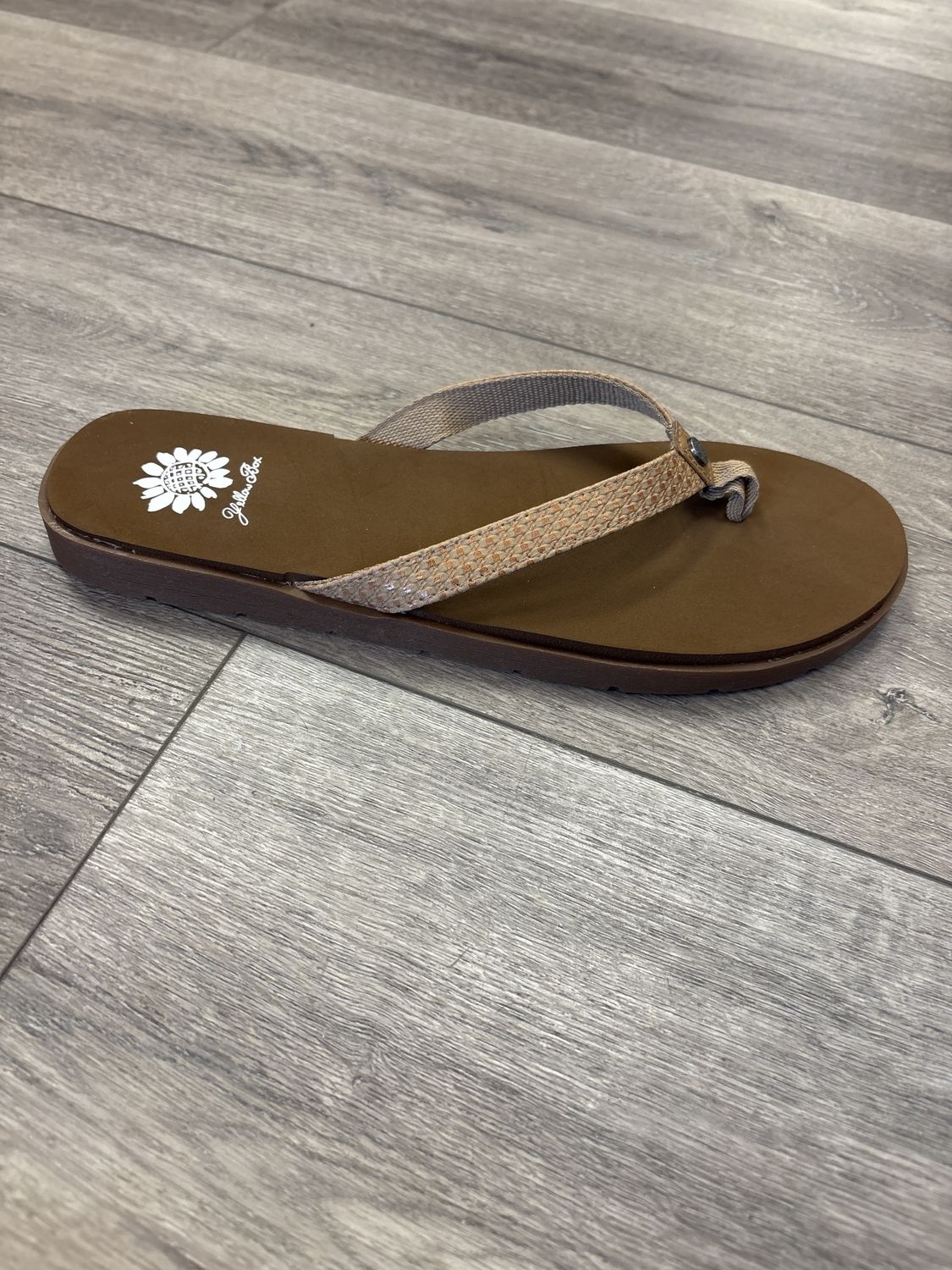 Farrie Tan Sandals, Size: 9