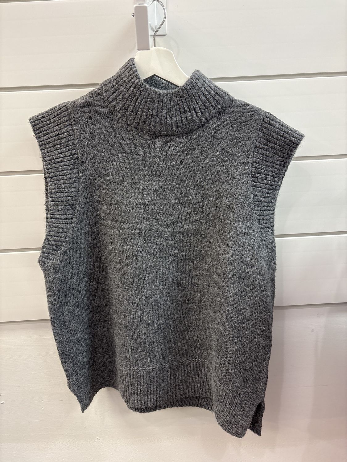 Grey Vest, Size: Small