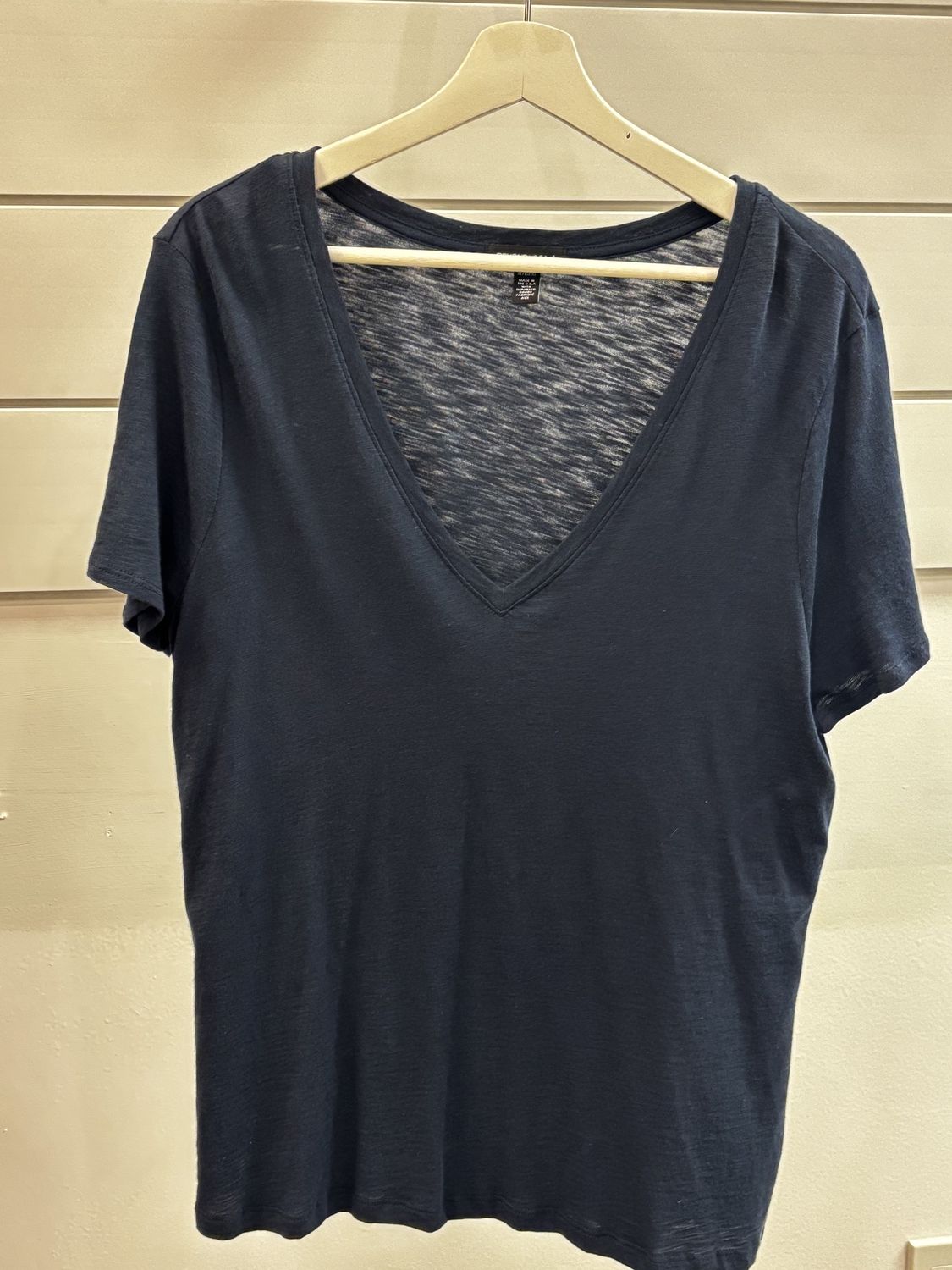 Navy Tee Vneck