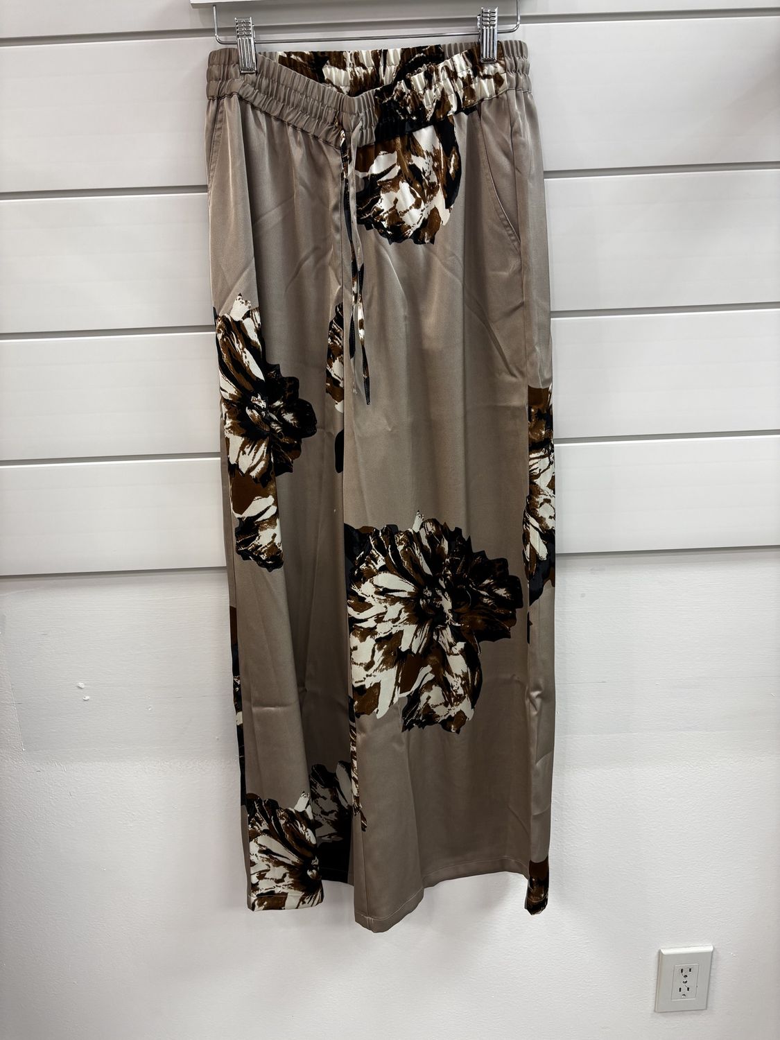 Wide Pants - Size Small