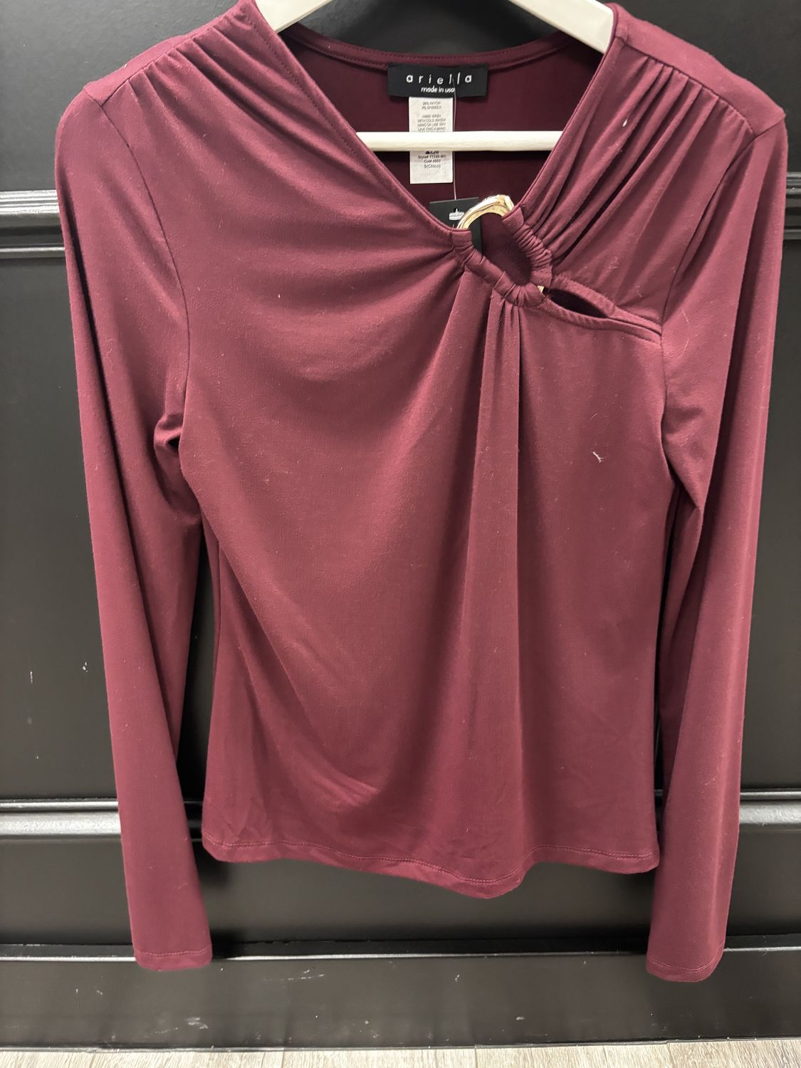 Ring Top, Size: Medium