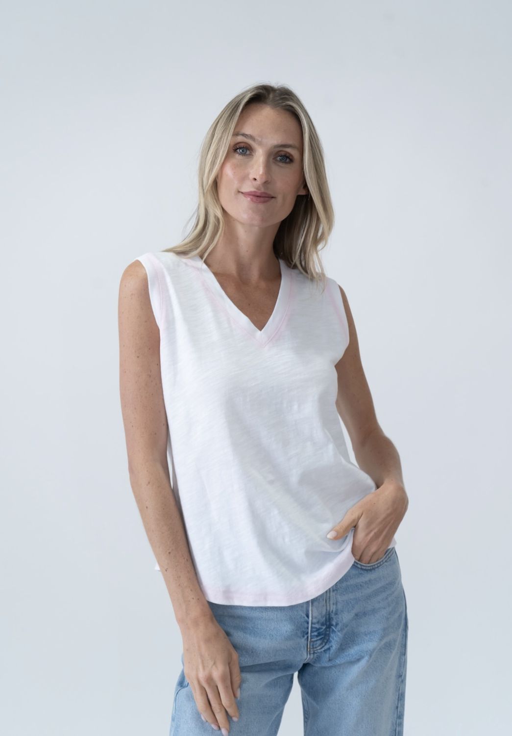 White Tank W Pink -Size XS