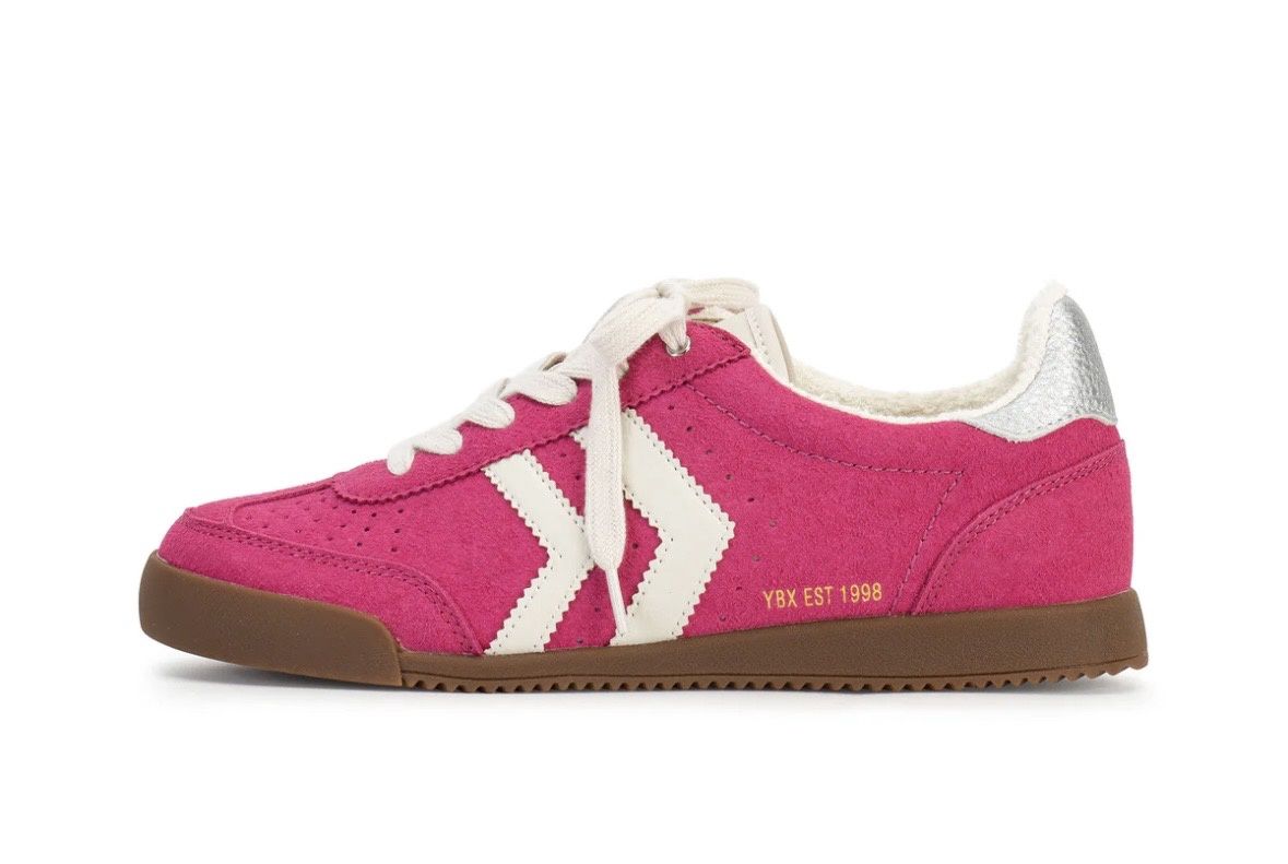 Neevan Fuchsia Sneakers, Size: 7