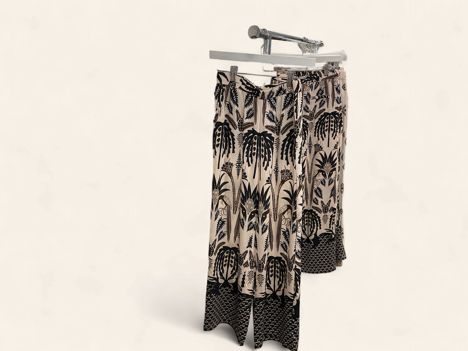 Tan Pull-On Pants with Blue Detail, Size: Small