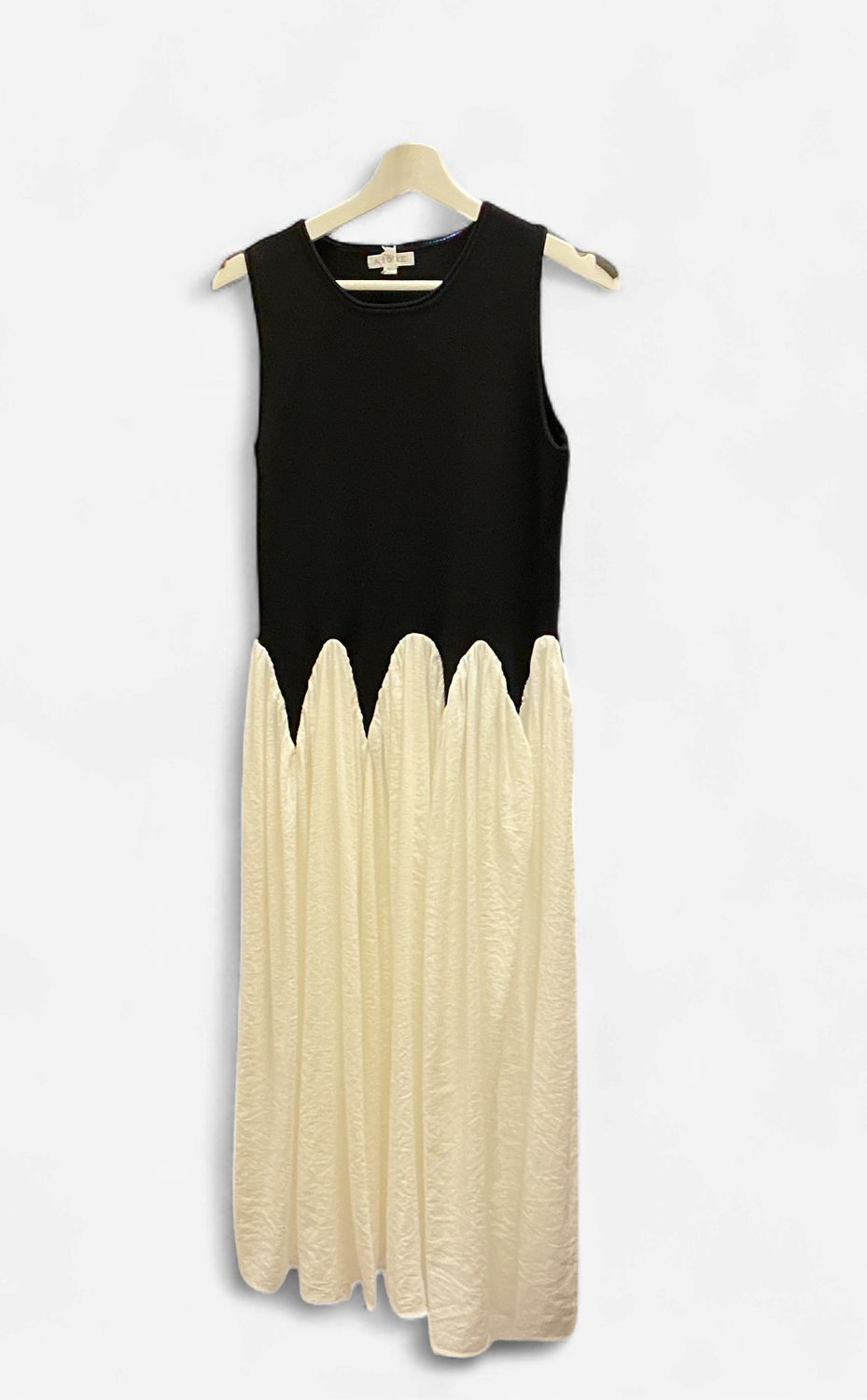 Black Dress with White Bottom, Size: Small